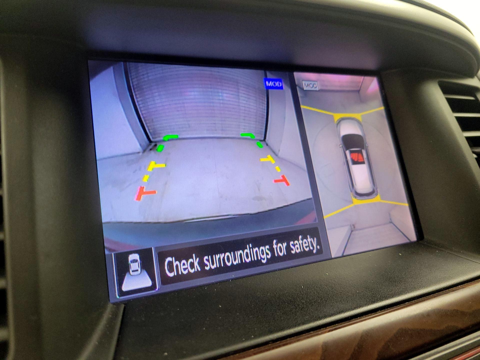 Thumbnail: 2018 Nissan Pathfinder - 15