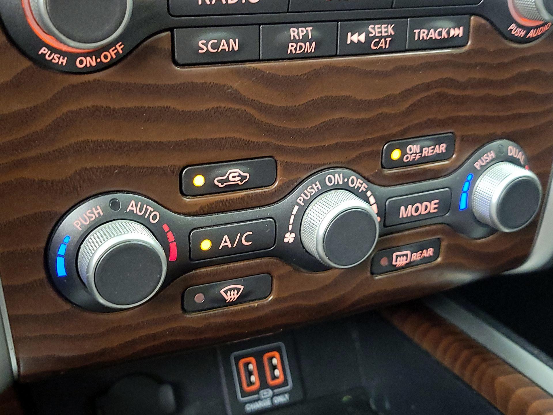 Thumbnail: 2018 Nissan Pathfinder - 17