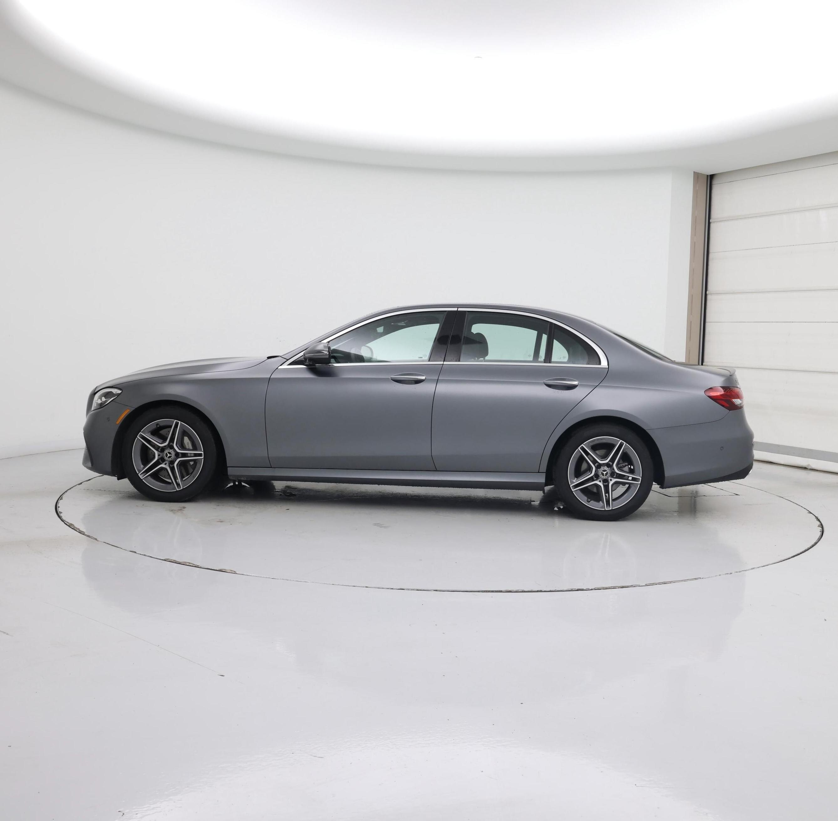 Thumbnail: 2023 Mercedes-Benz E-Class - 3