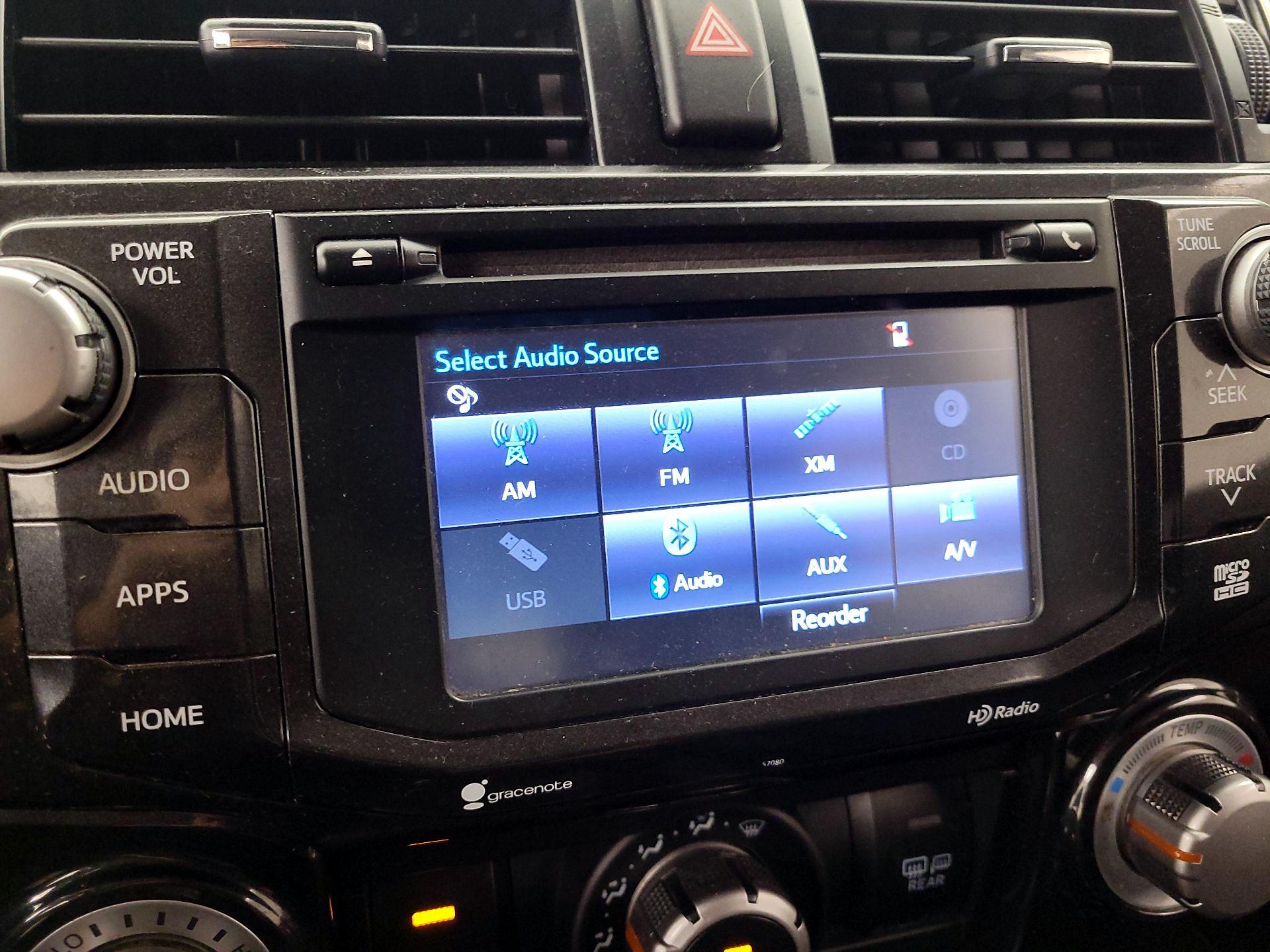 Thumbnail: 2015 Toyota 4Runner - 14