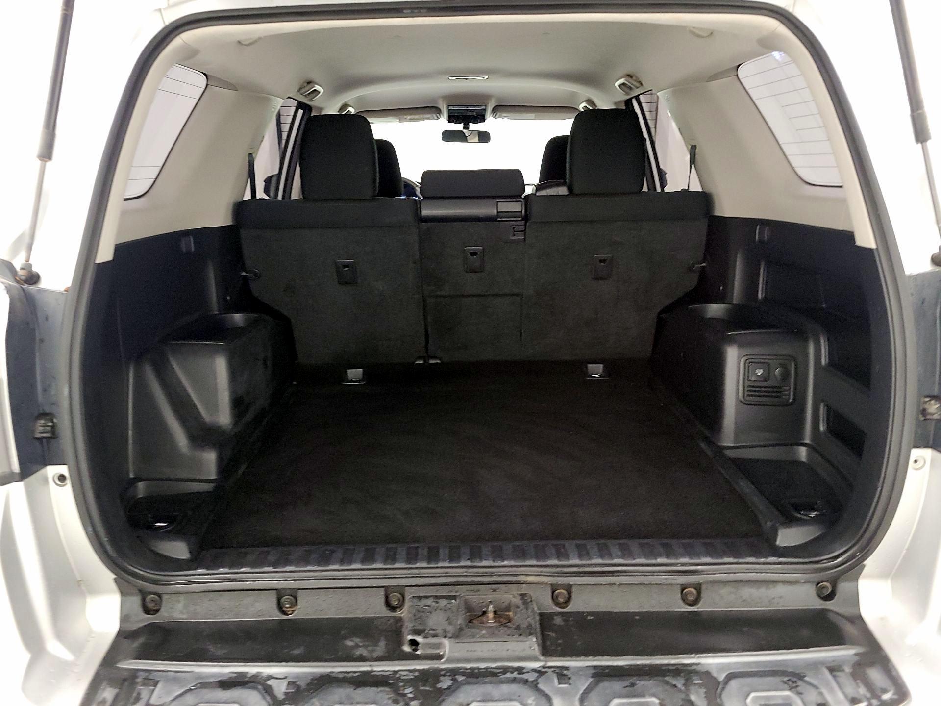 Thumbnail: 2015 Toyota 4Runner - 19