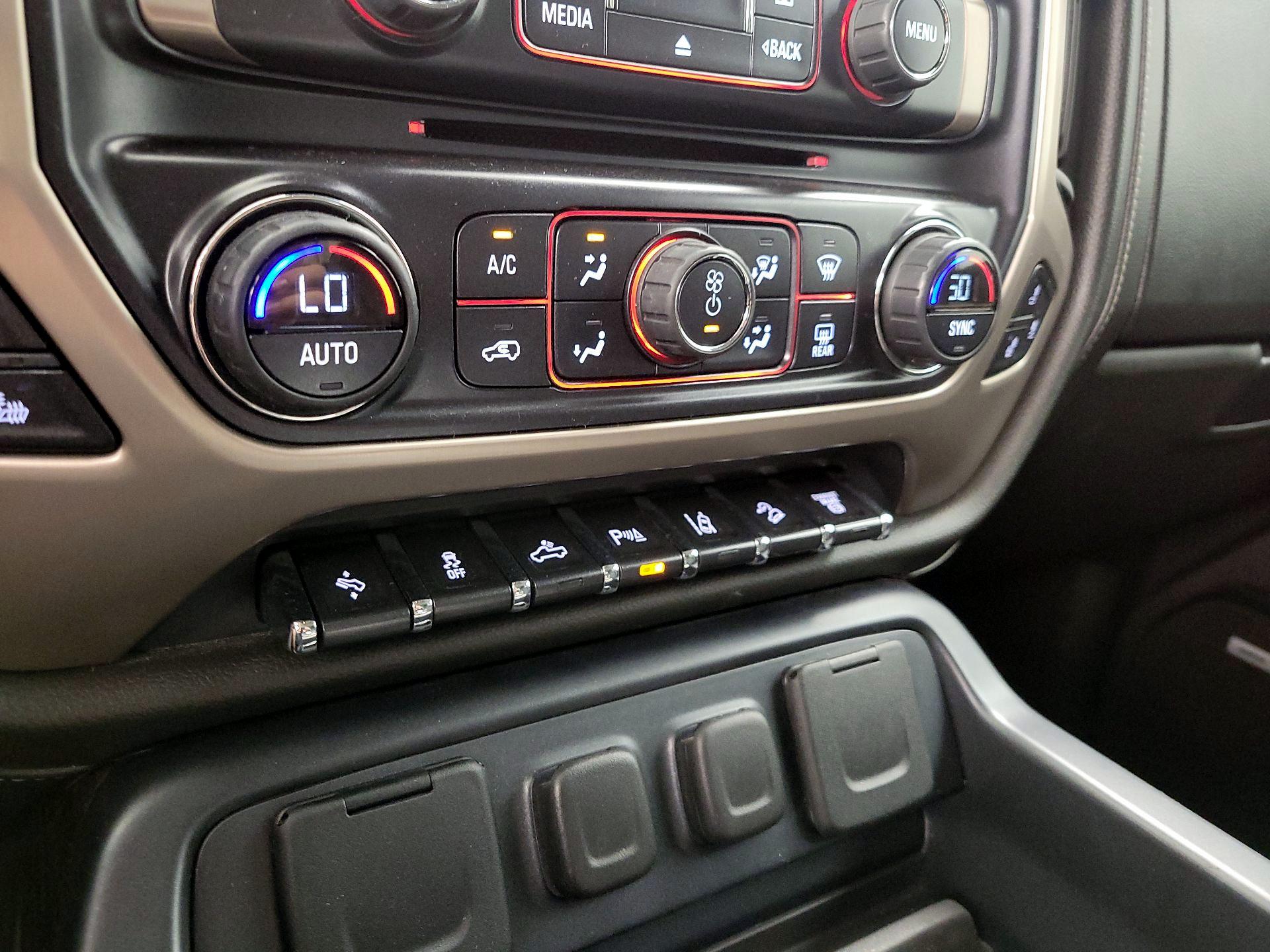 Thumbnail: 2016 GMC Sierra 2500 - 14