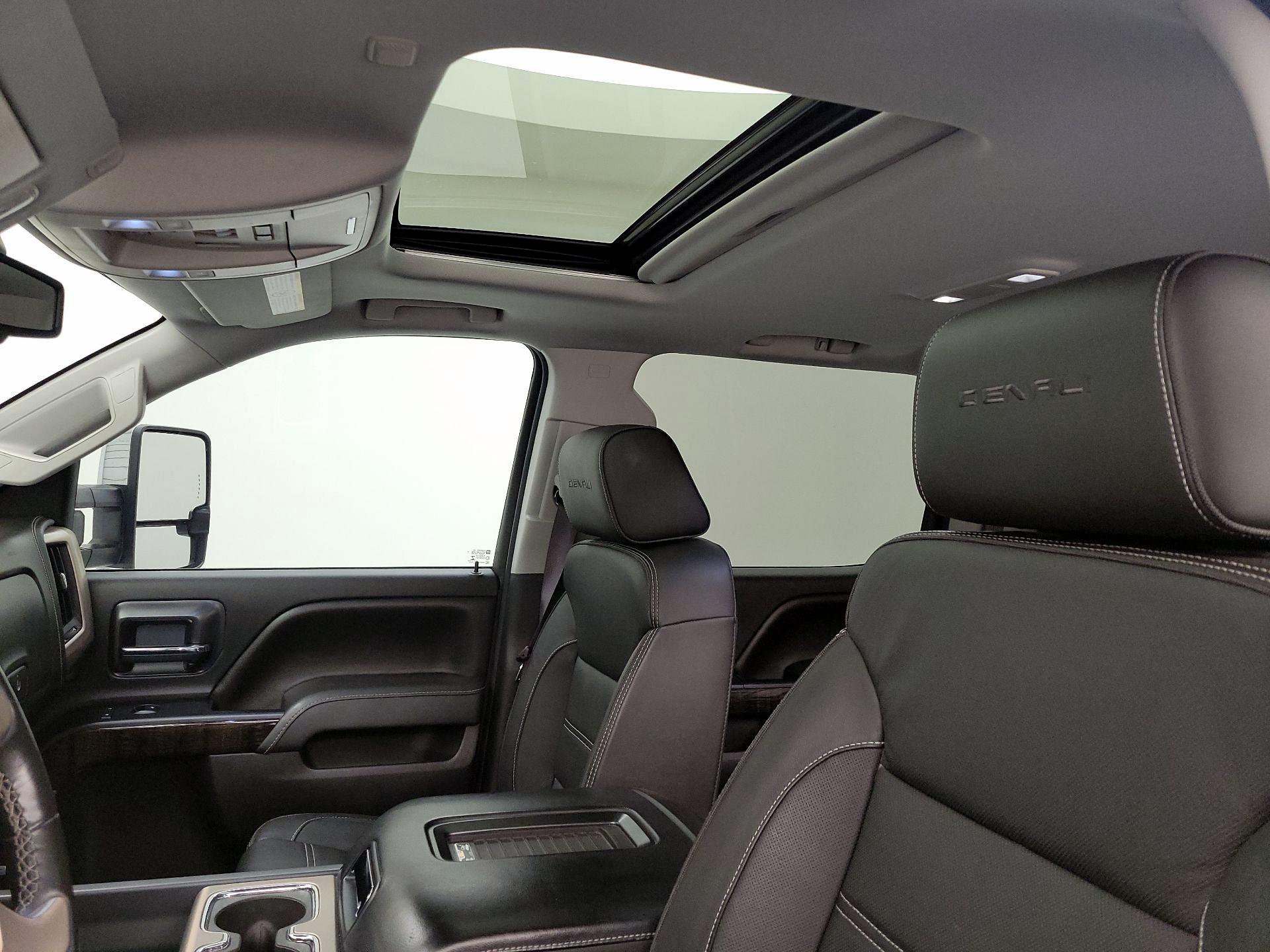 Thumbnail: 2016 GMC Sierra 2500 - 17