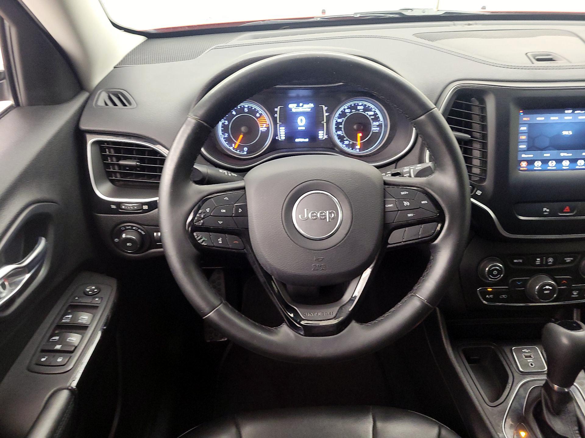 Thumbnail: 2021 Jeep Cherokee - 10