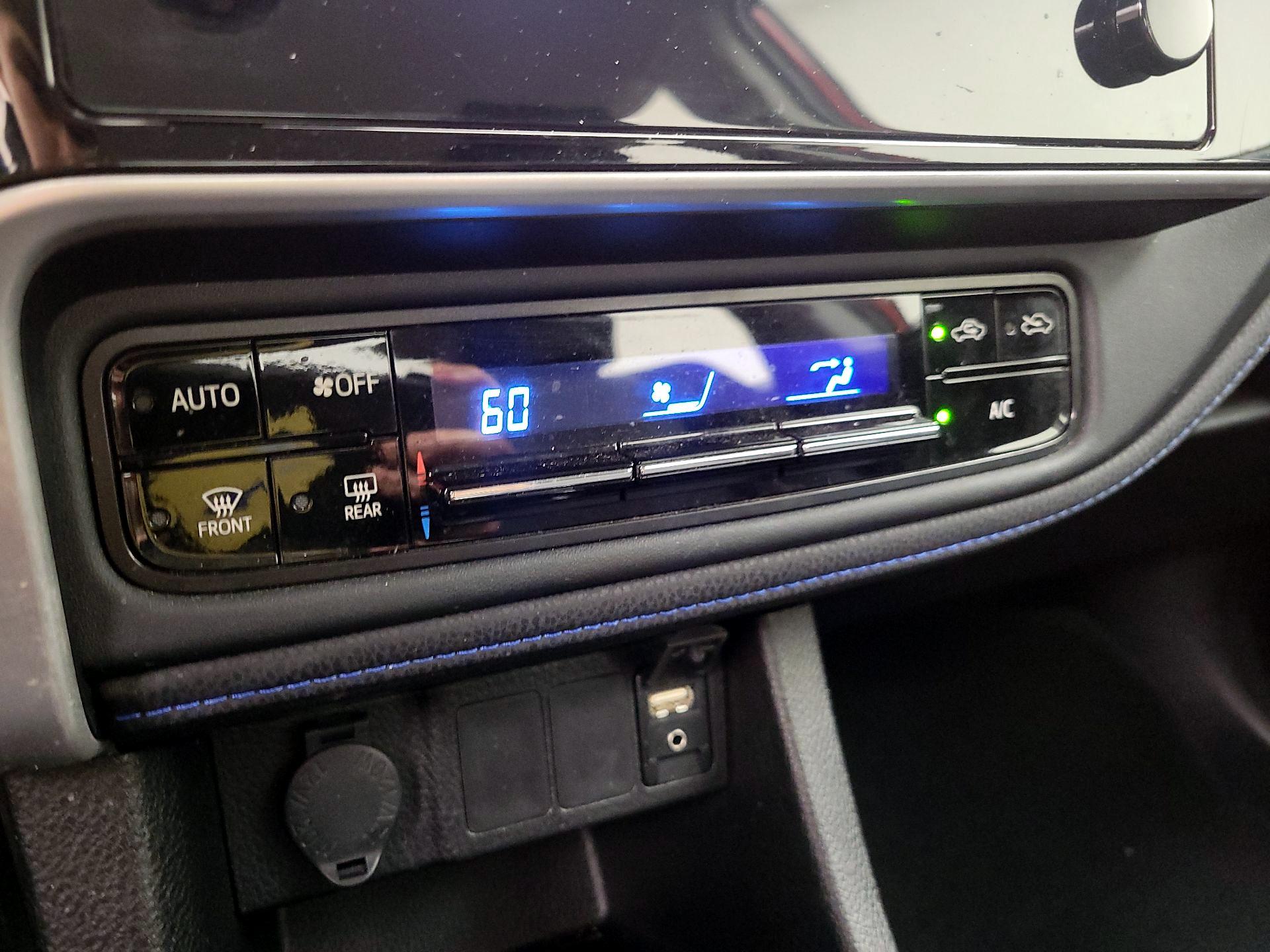 Thumbnail: 2017 Toyota Corolla - 14