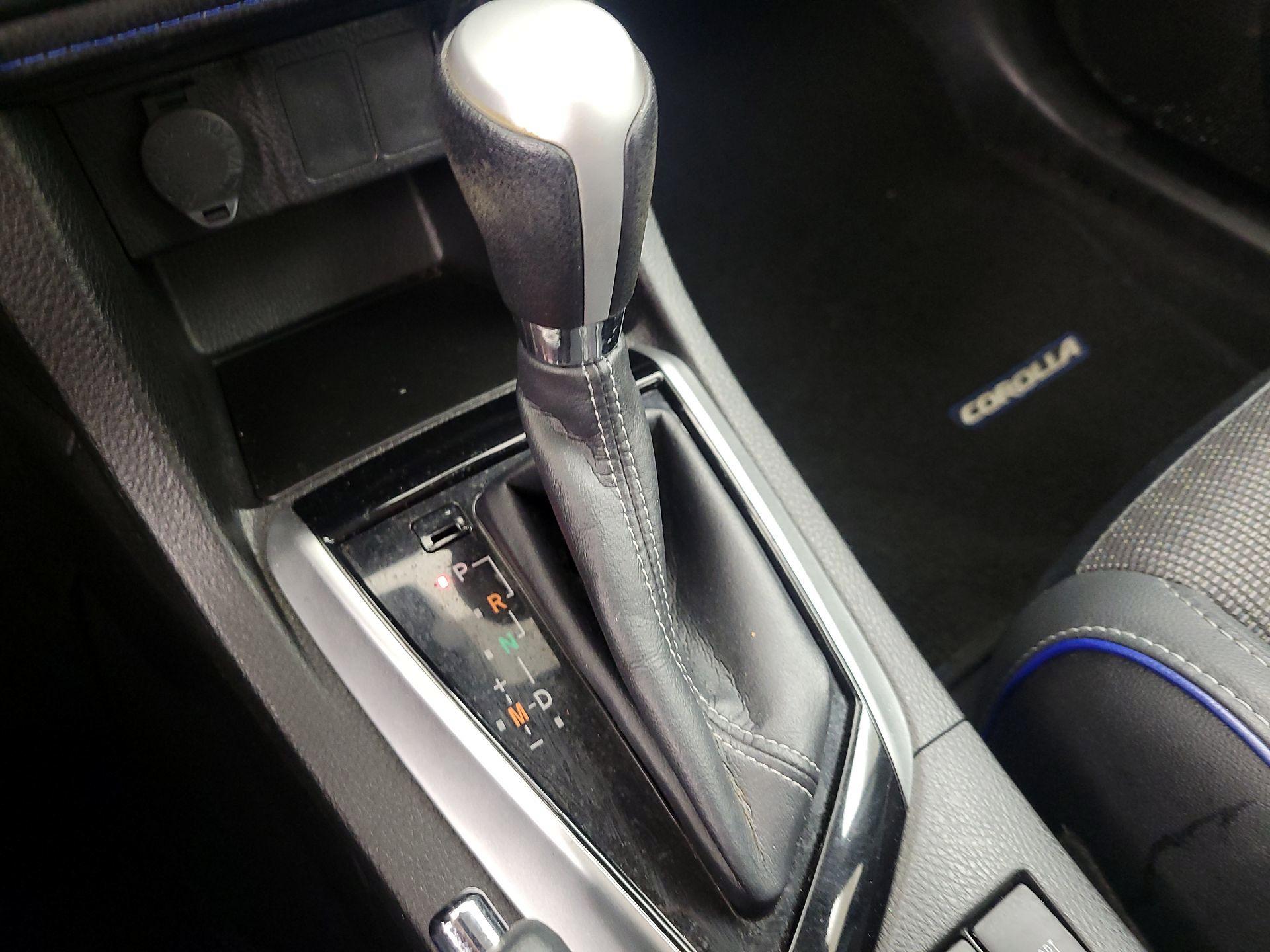 Thumbnail: 2017 Toyota Corolla - 15