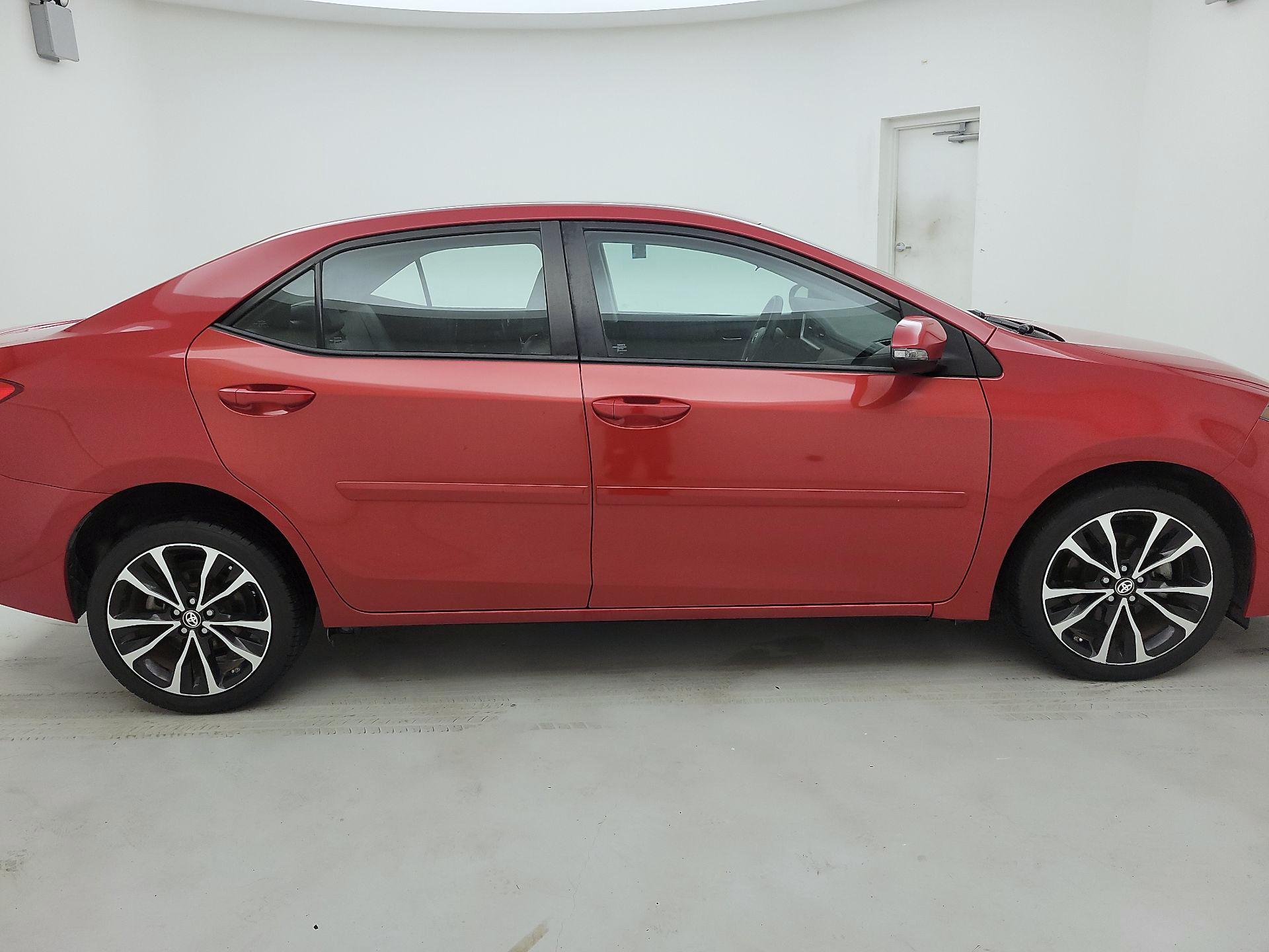 Thumbnail: 2017 Toyota Corolla - 4