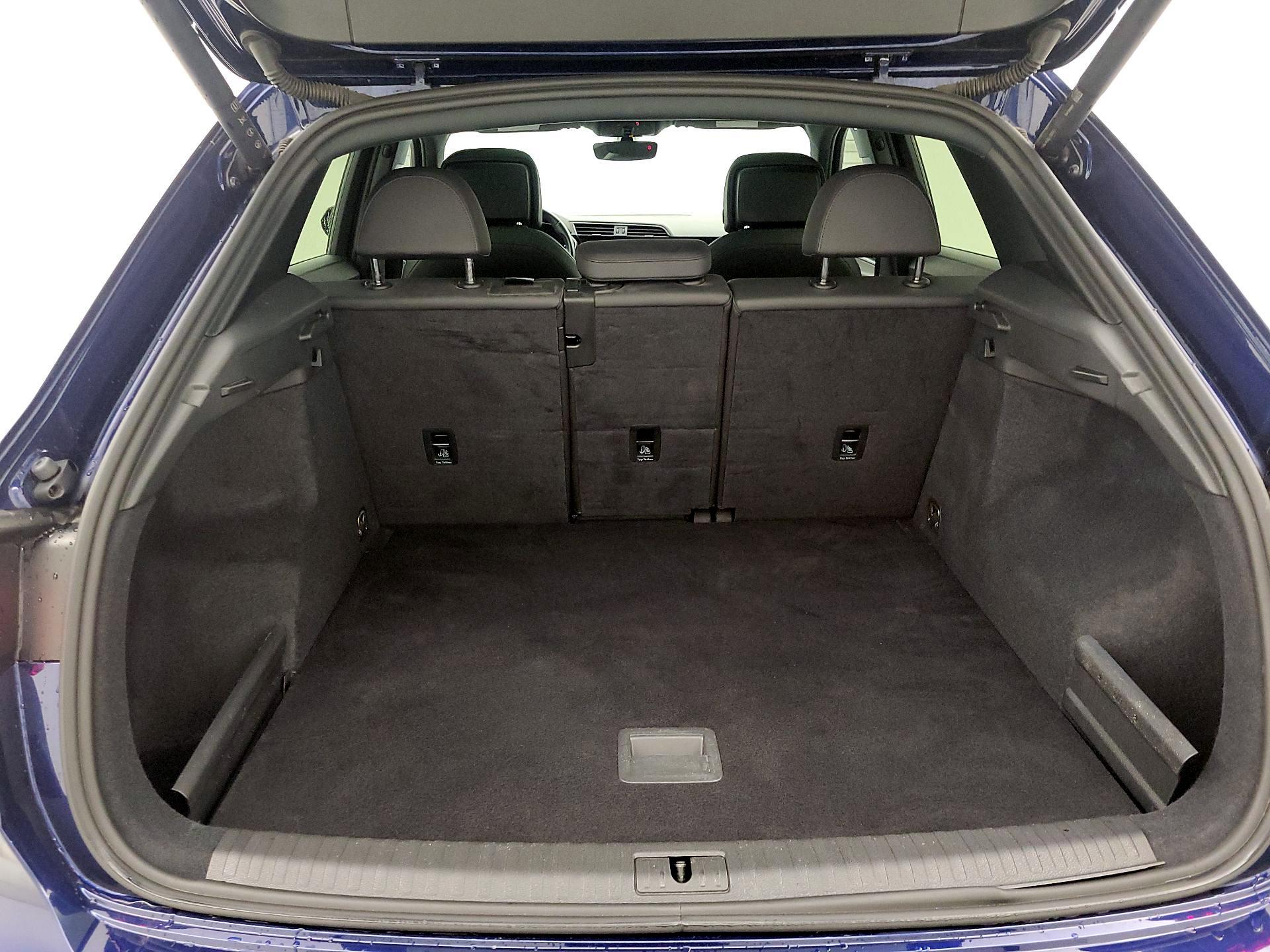 Thumbnail: 2022 Audi Q3 - 19