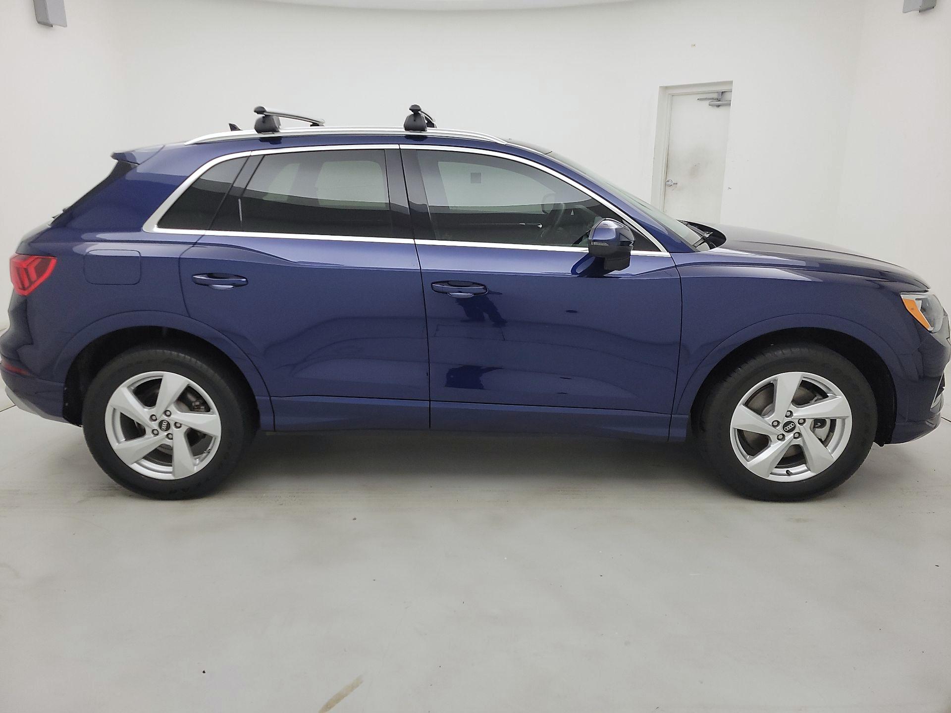 Thumbnail: 2022 Audi Q3 - 4