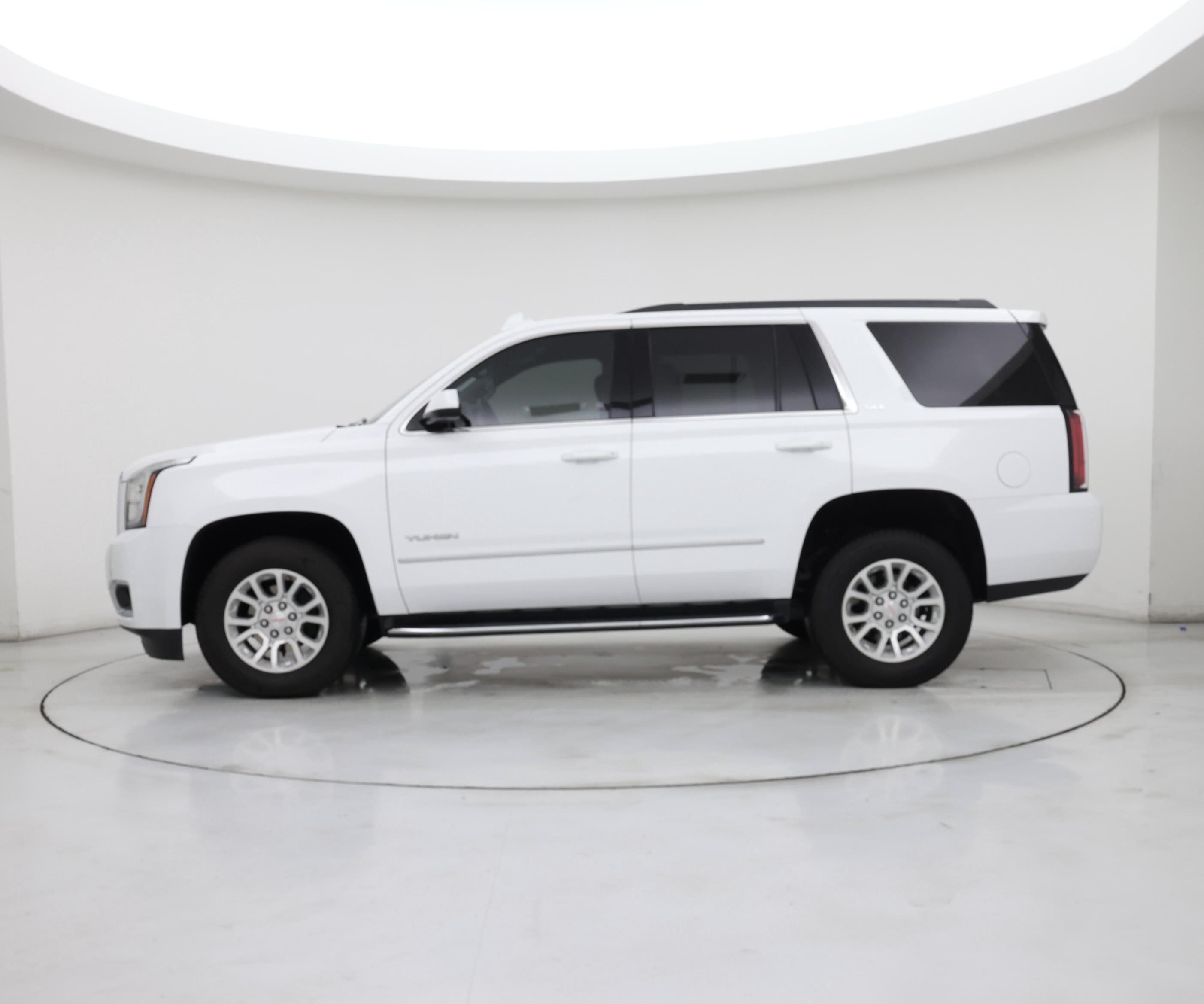 Thumbnail: 2019 GMC Yukon - 3