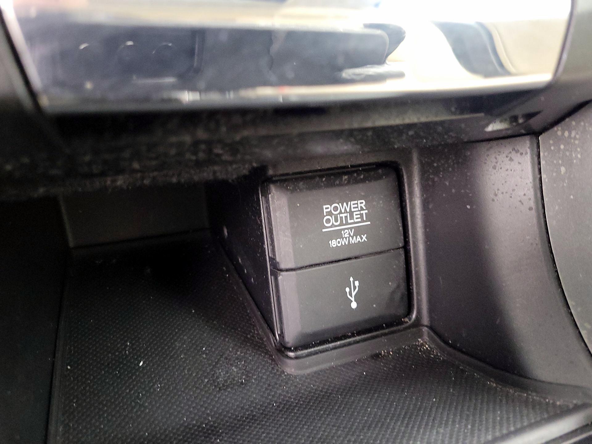 Thumbnail: 2015 Honda Accord - 16