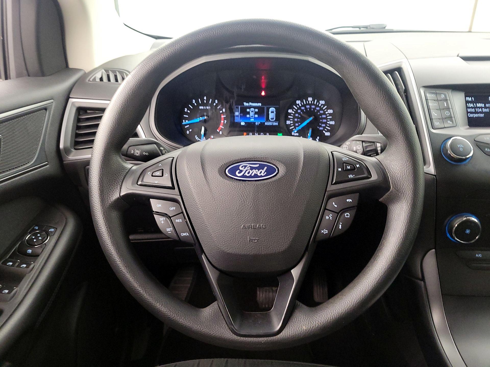 Thumbnail: 2019 Ford Edge - 10