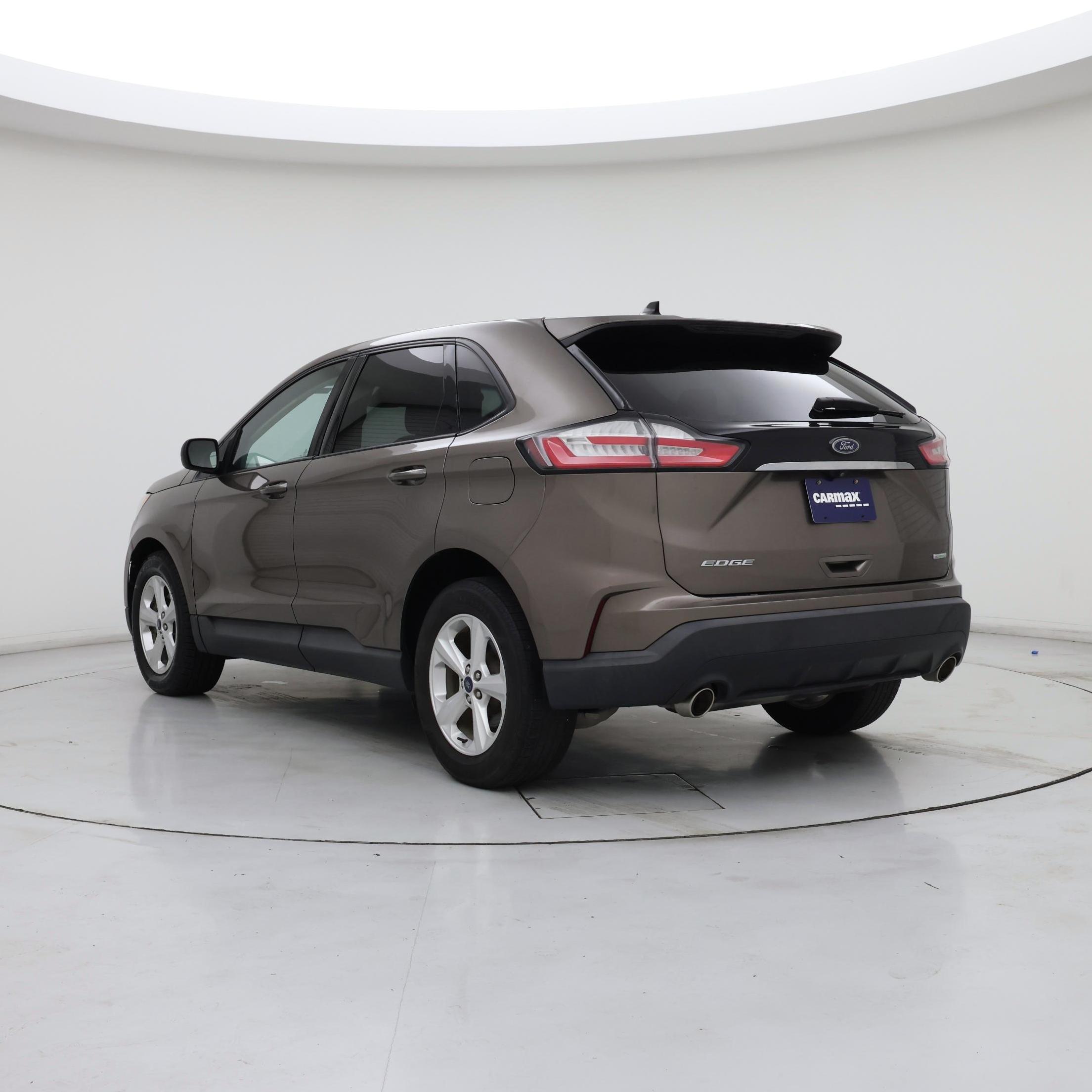 Thumbnail: 2019 Ford Edge - 2