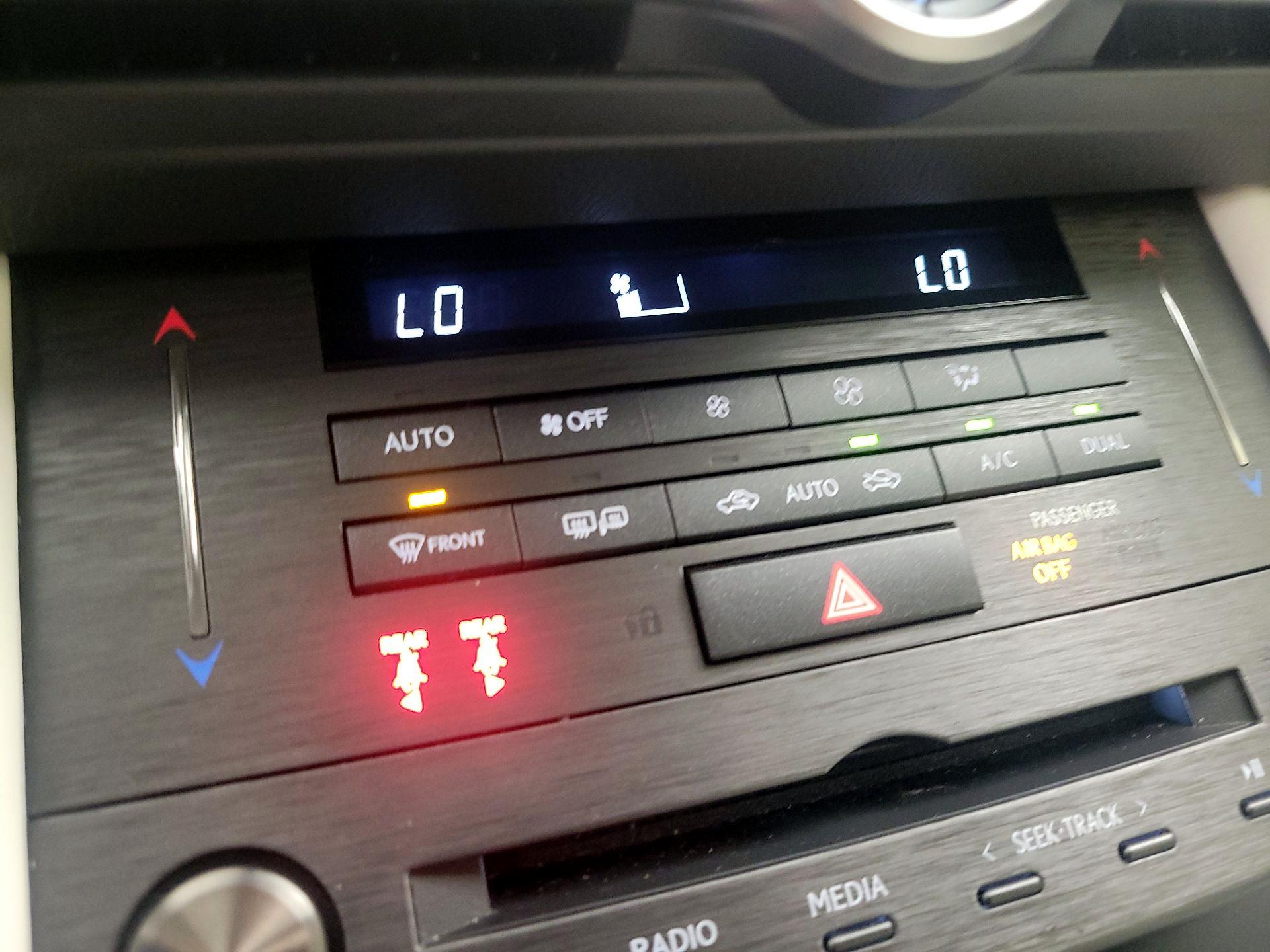 Thumbnail: 2021 Lexus RC - 17