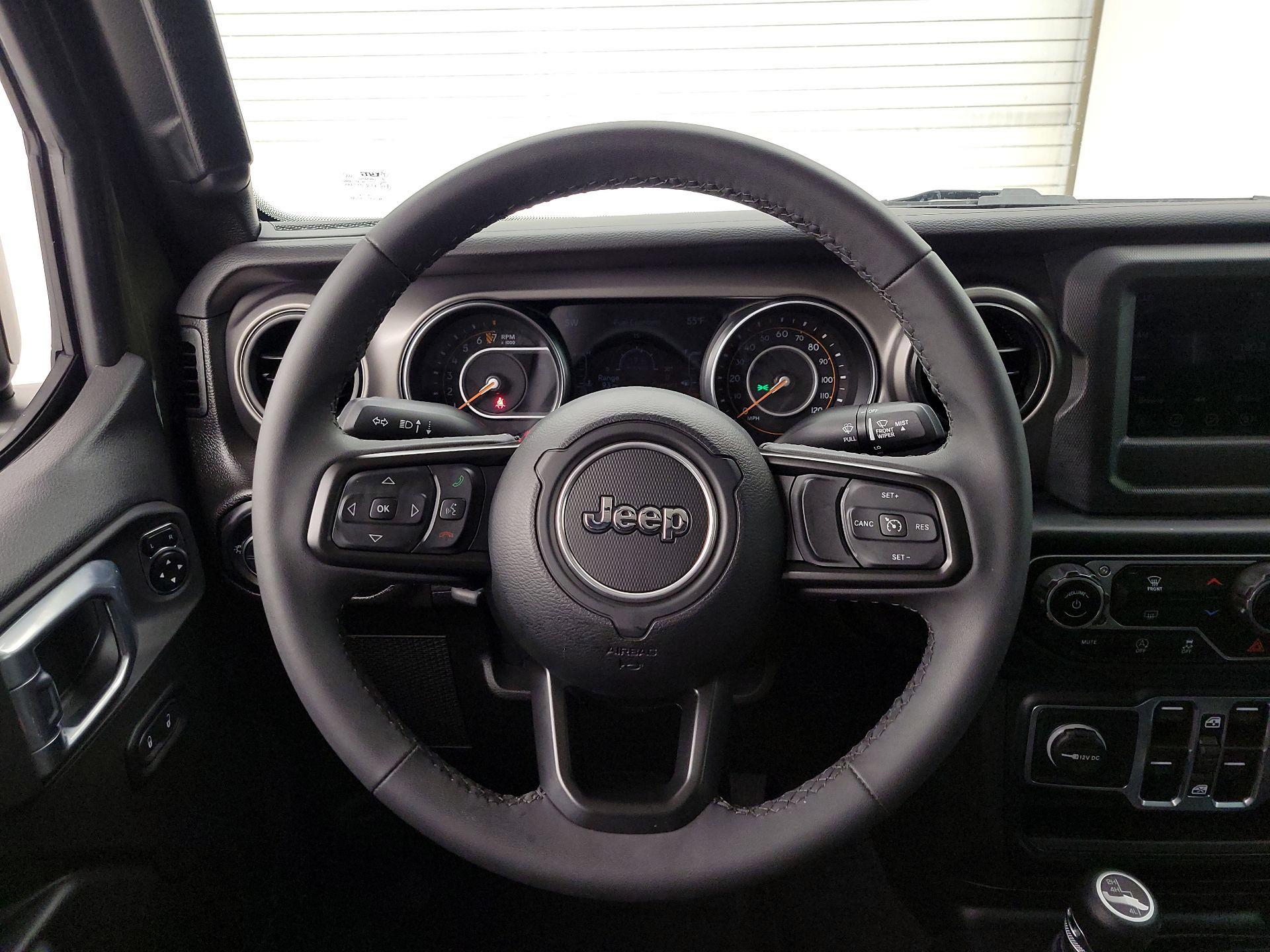 Thumbnail: 2023 Jeep Gladiator - 10