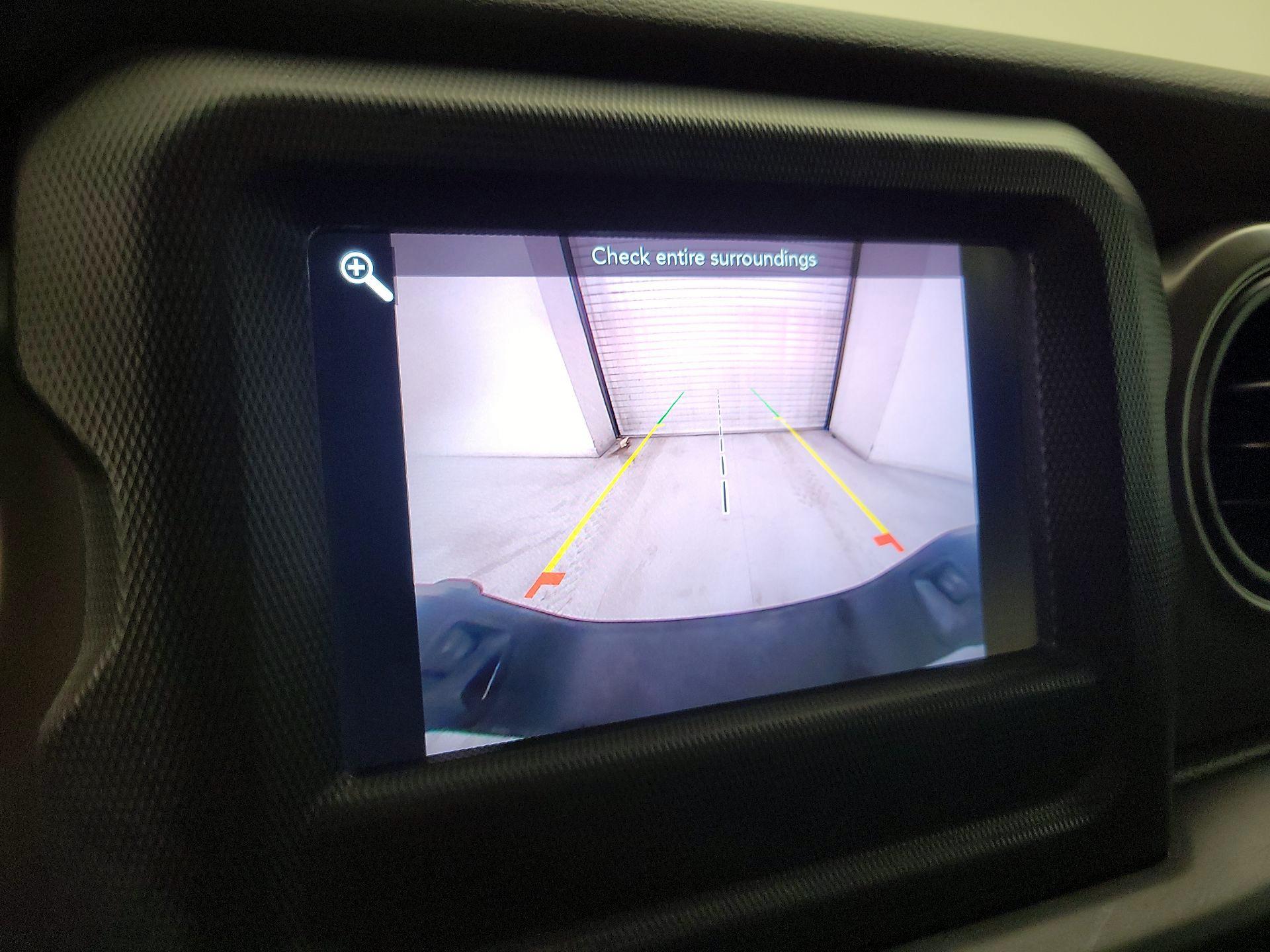 Thumbnail: 2023 Jeep Gladiator - 14