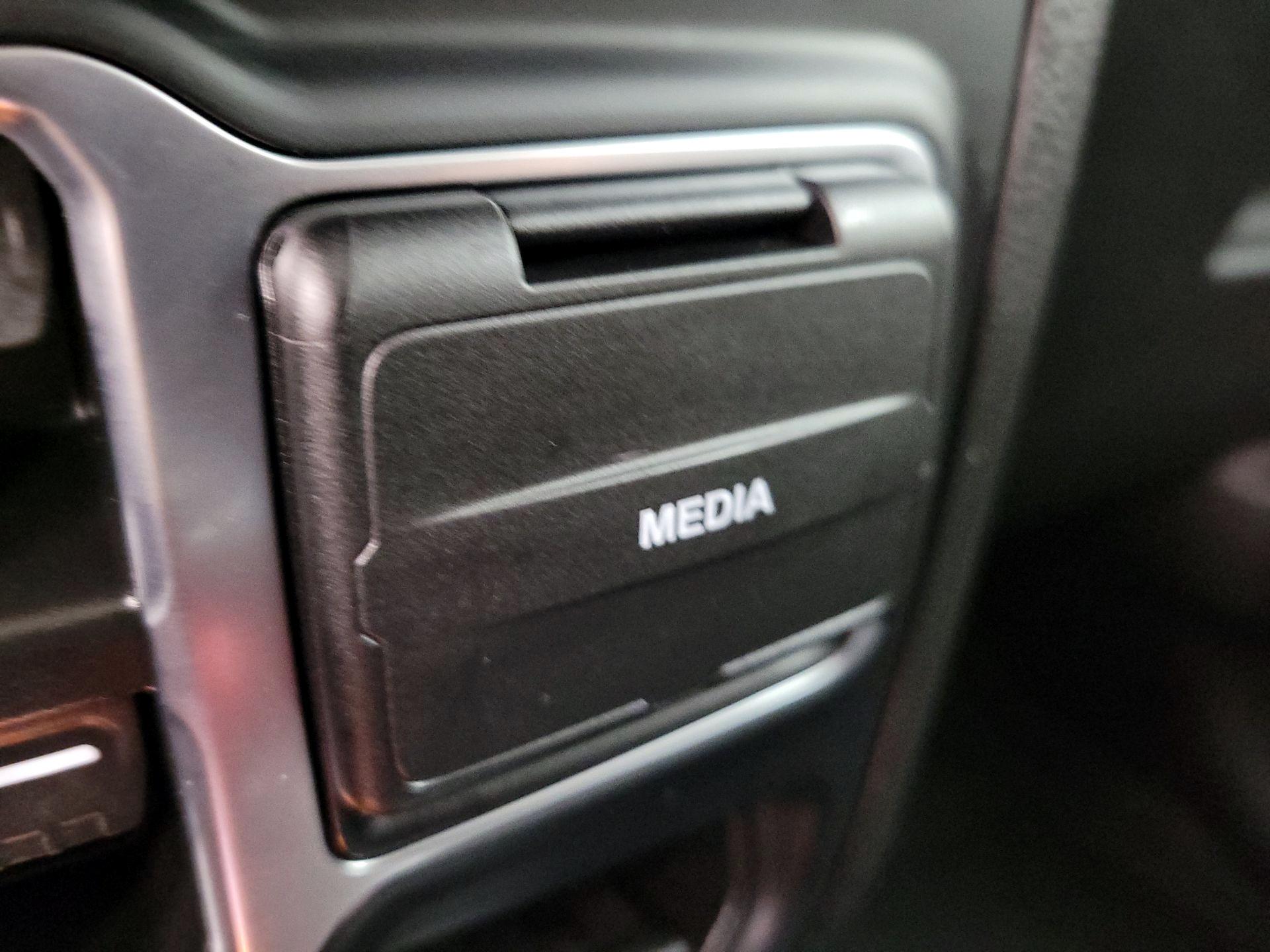 Thumbnail: 2023 Jeep Gladiator - 18