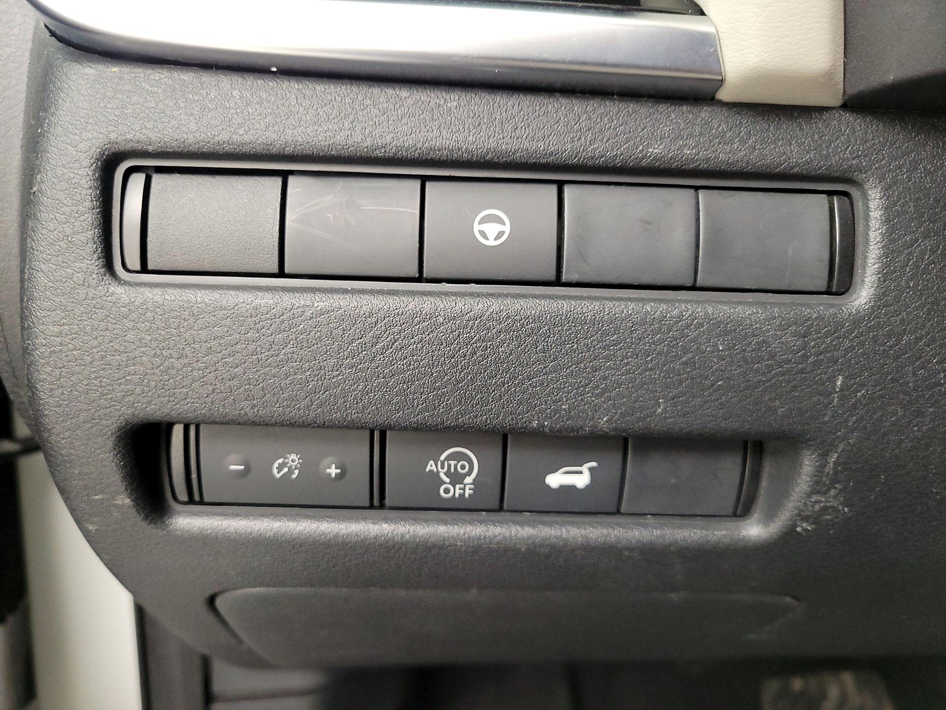 Thumbnail: 2023 Nissan Rogue - 13