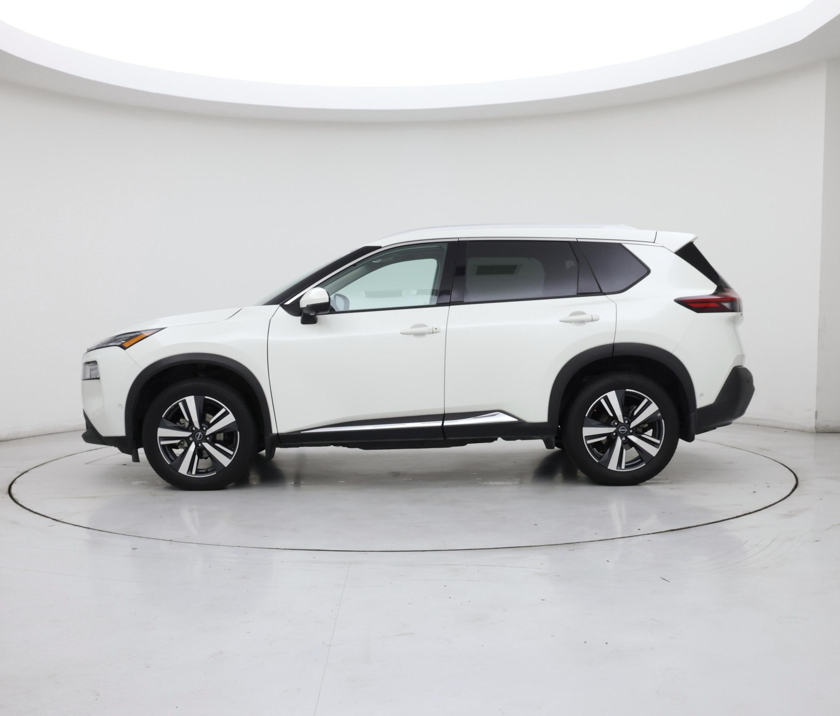 Thumbnail: 2023 Nissan Rogue - 3