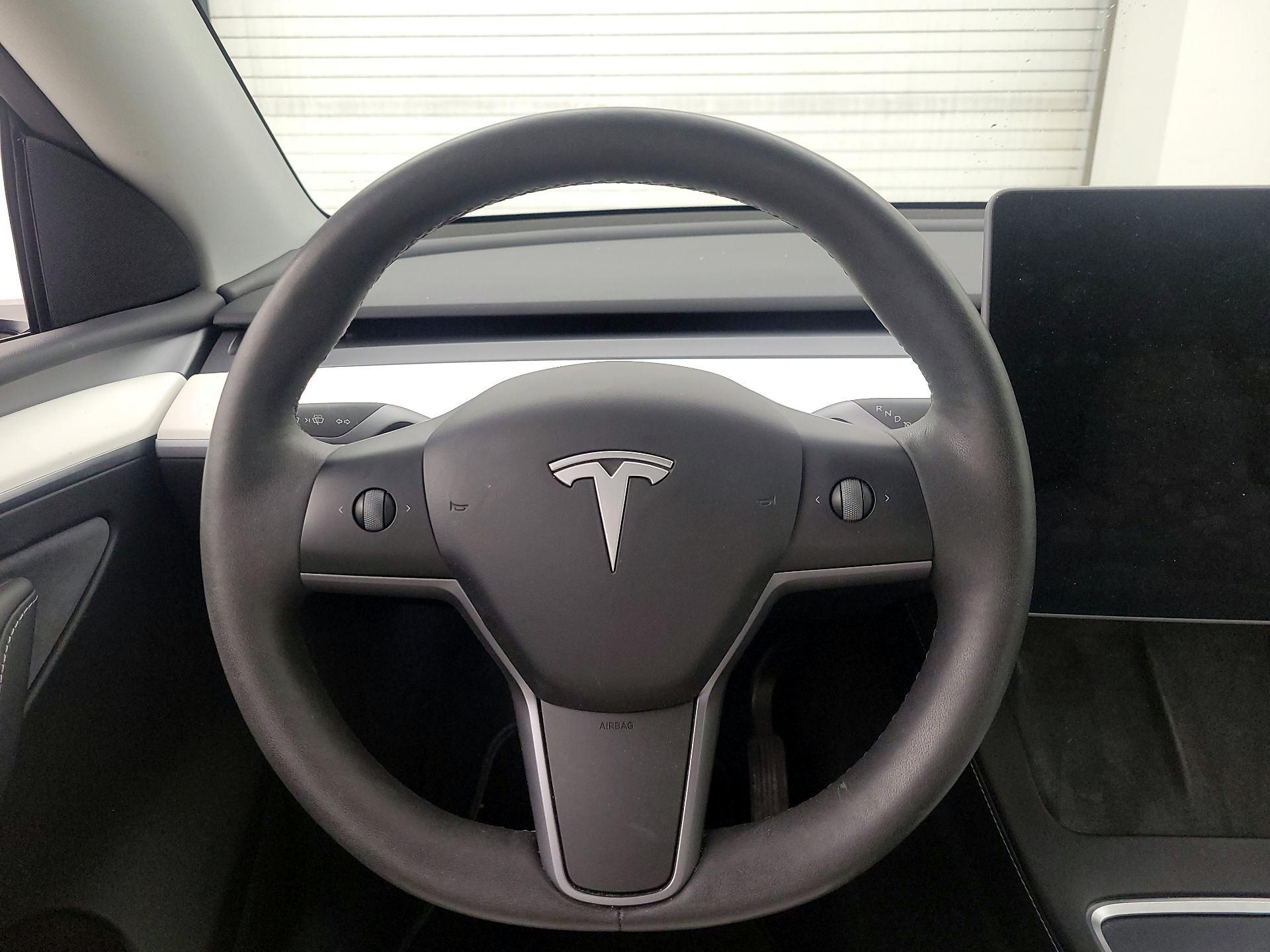 Thumbnail: 2024 Tesla Model Y - 10