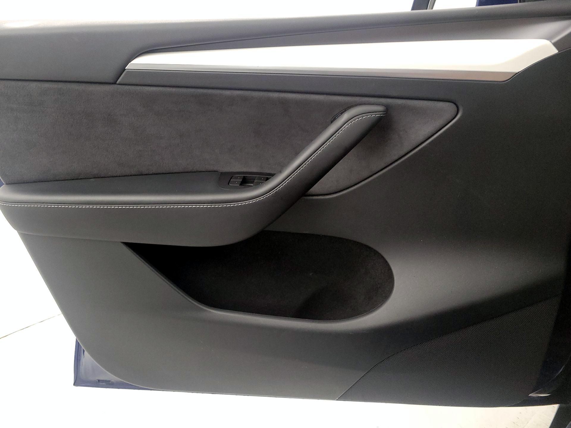 Thumbnail: 2024 Tesla Model Y - 12