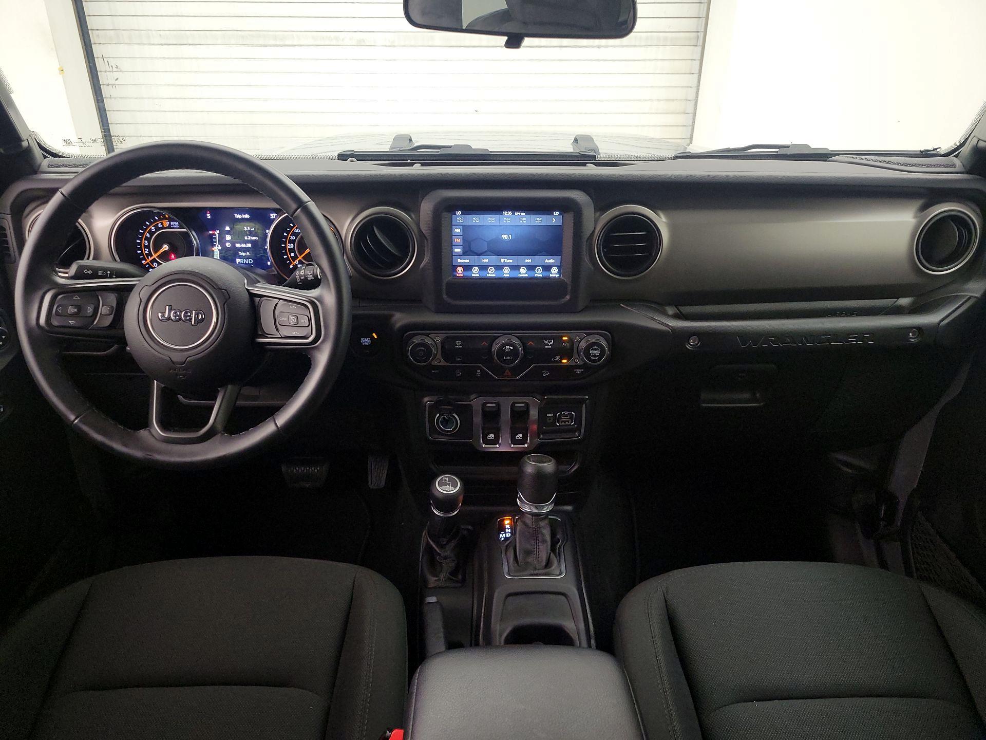 Thumbnail: 2021 Jeep Wrangler - 9