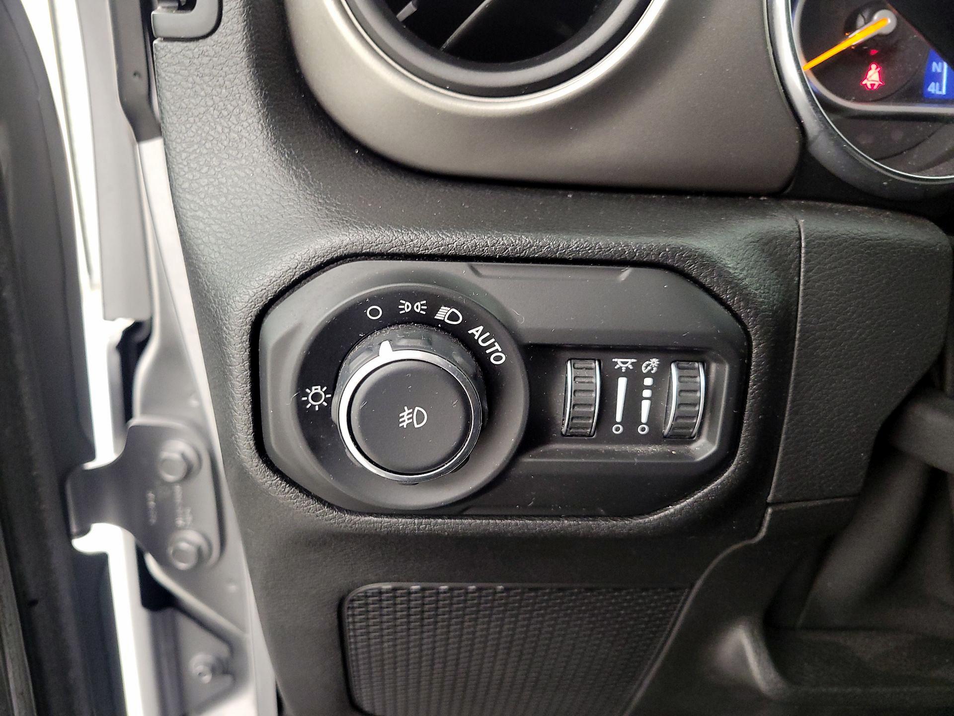 Thumbnail: 2021 Jeep Wrangler - 13