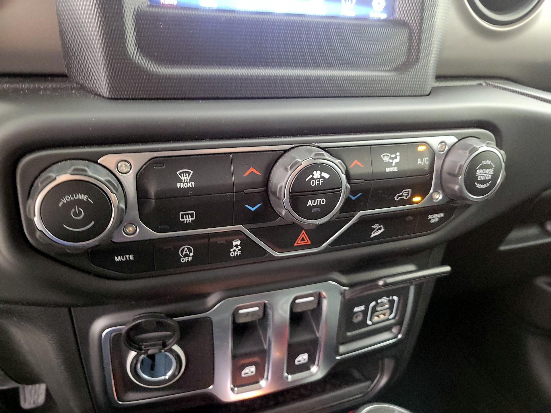 Thumbnail: 2021 Jeep Wrangler - 16