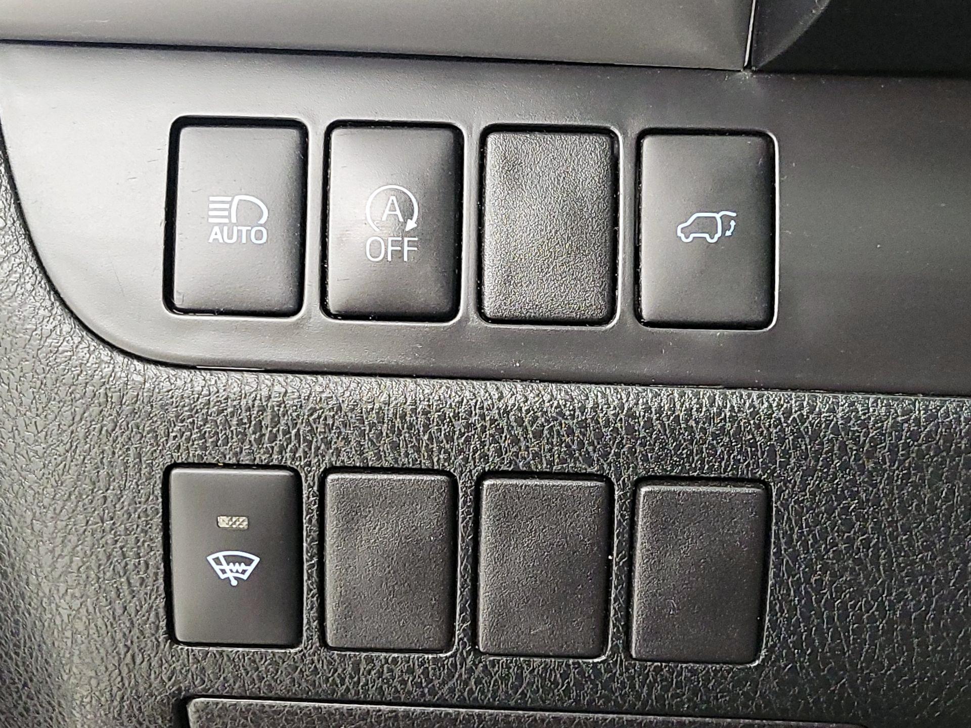 Thumbnail: 2019 Toyota Highlander - 11