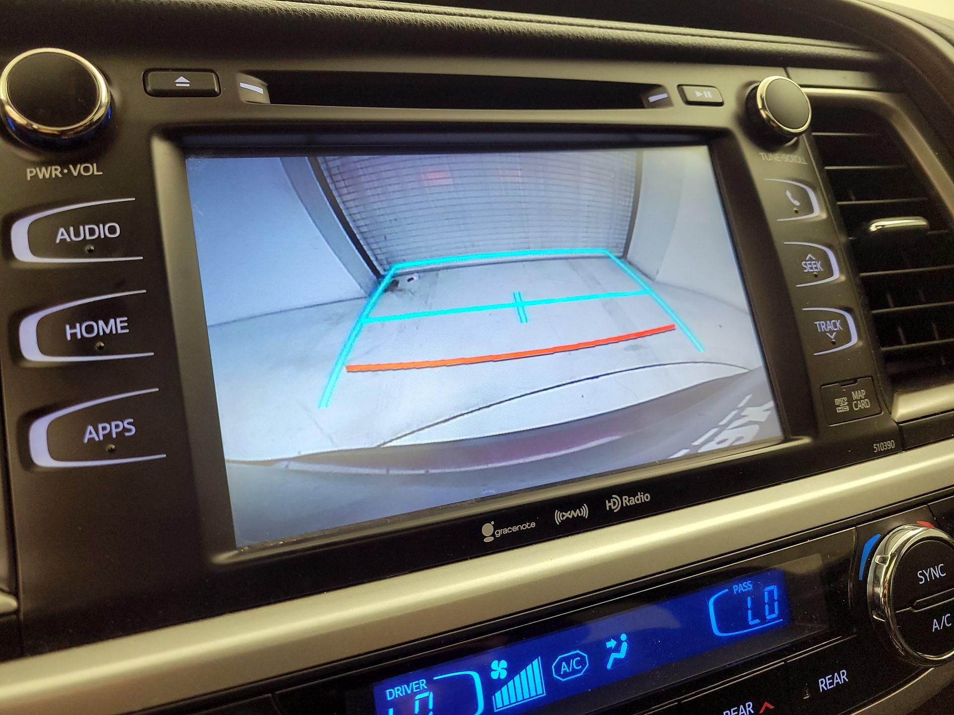 Thumbnail: 2019 Toyota Highlander - 13