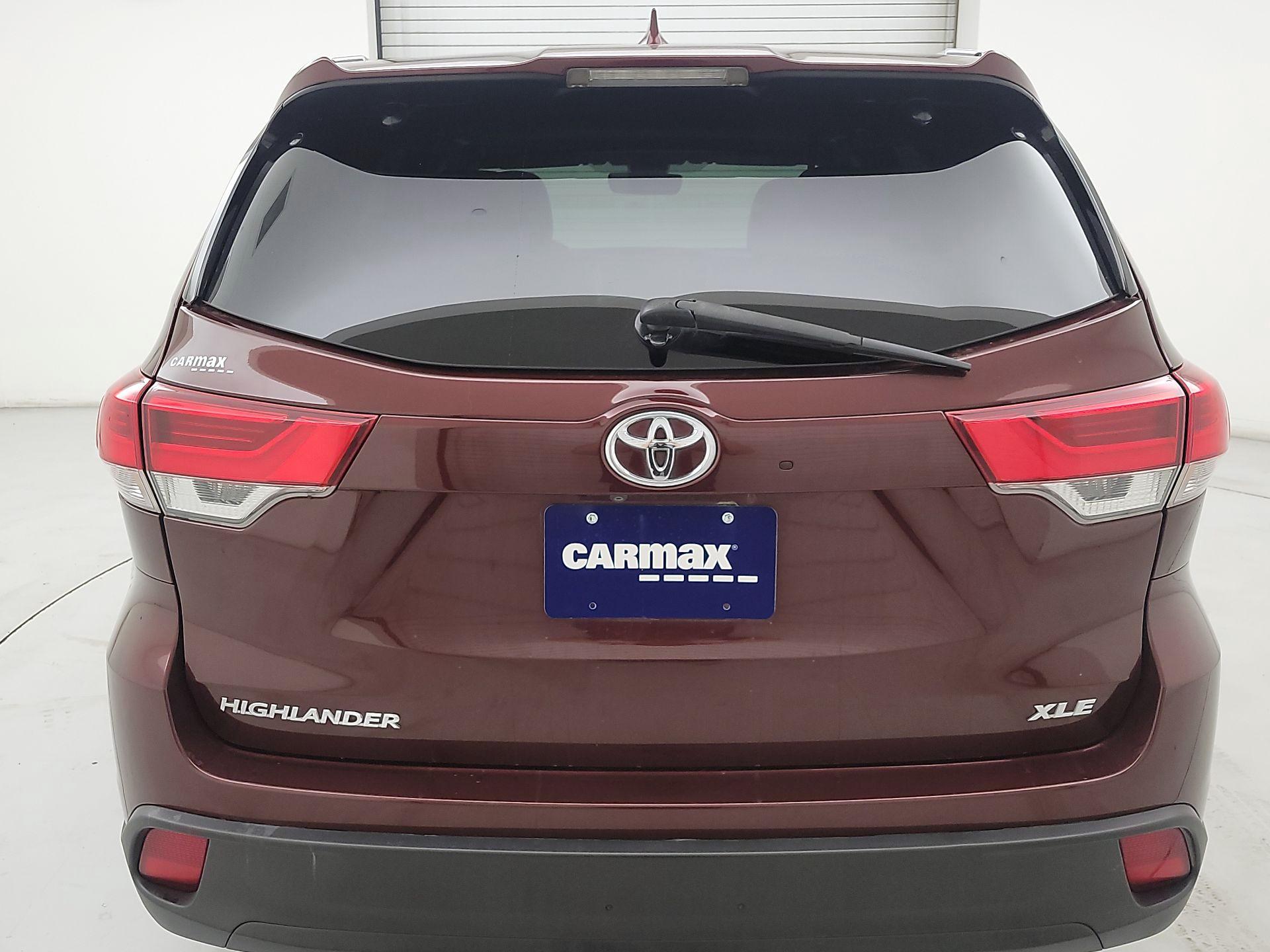 Thumbnail: 2019 Toyota Highlander - 6
