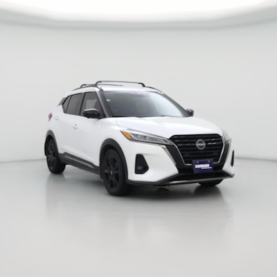 2022 Nissan Kicks SR