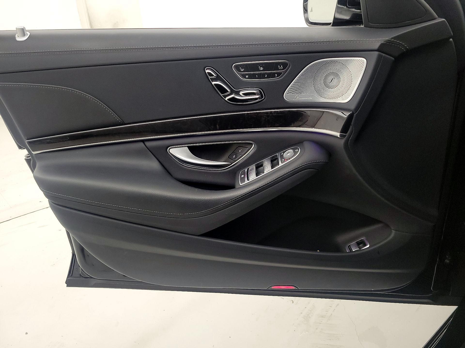 Thumbnail: 2018 Mercedes-Benz S-Class - 12