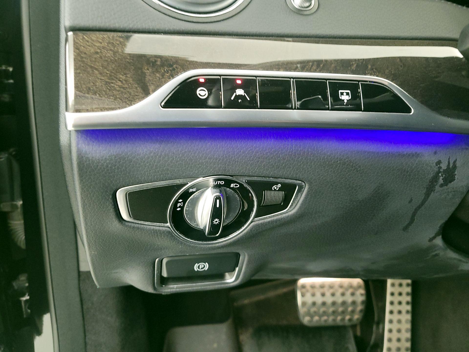 Thumbnail: 2018 Mercedes-Benz S-Class - 13