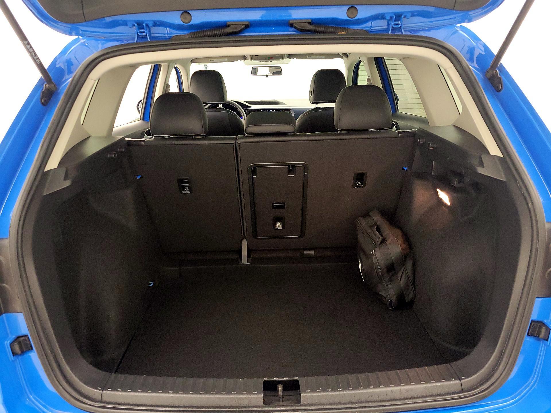 Thumbnail: 2022 Volkswagen Taos - 19