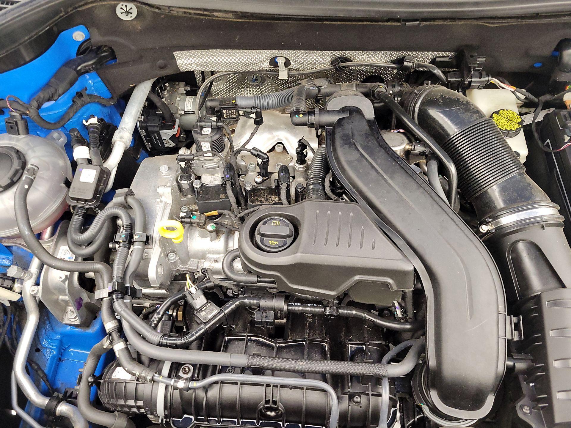 Thumbnail: 2022 Volkswagen Taos - 20