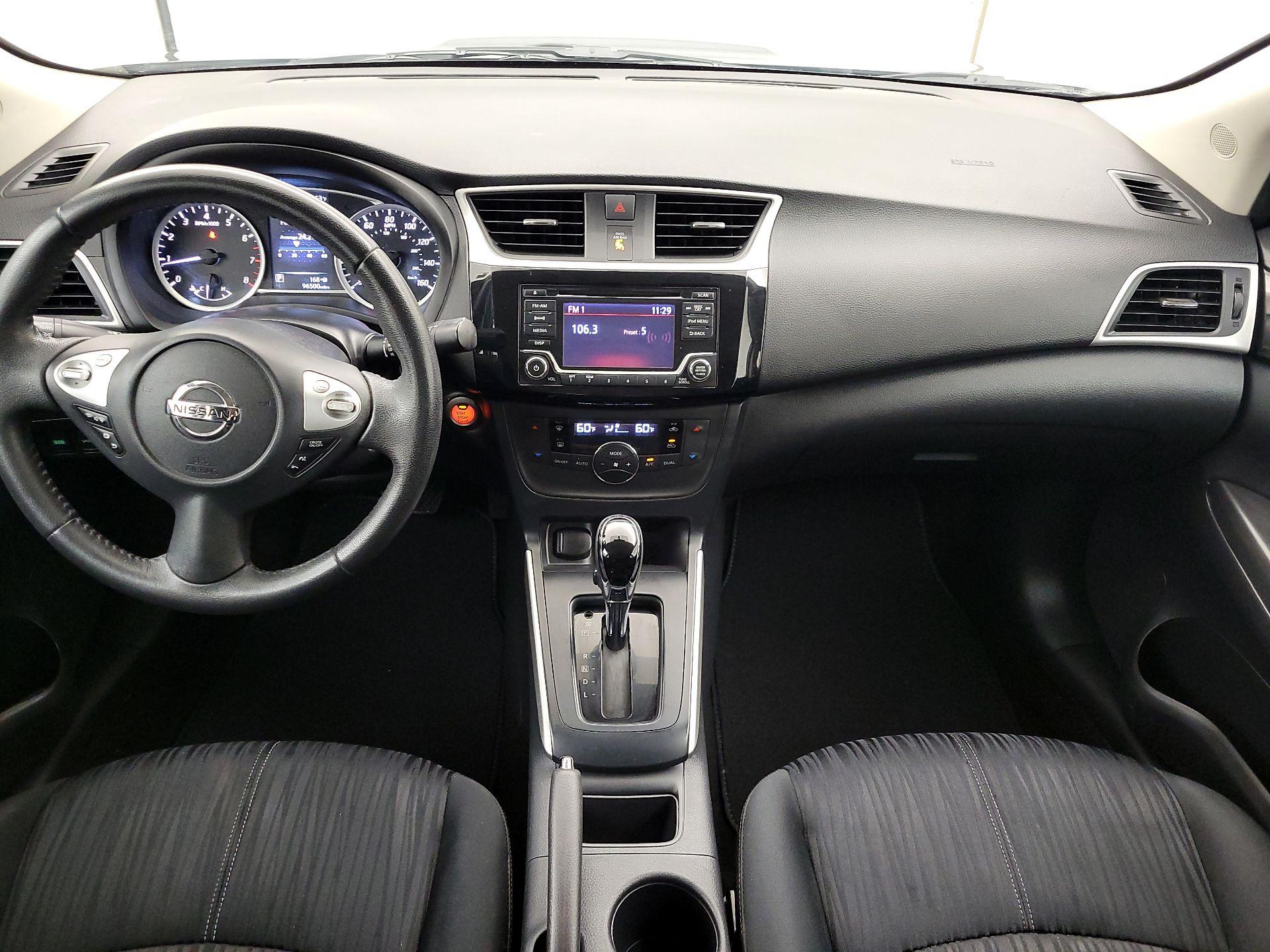 Thumbnail: 2018 Nissan Sentra - 9