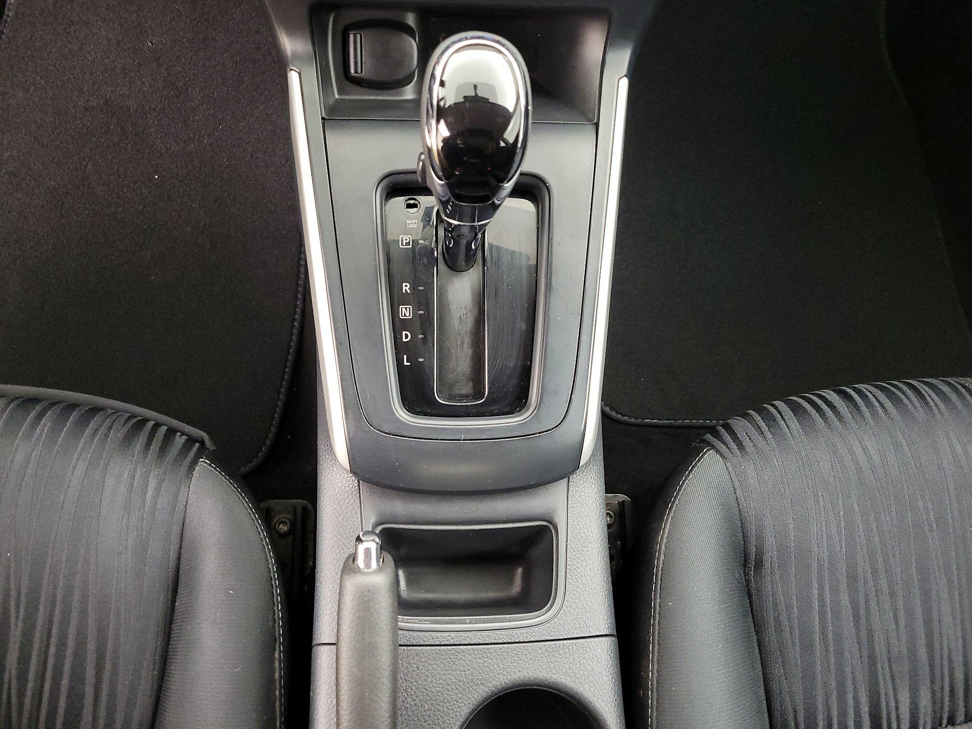 Thumbnail: 2018 Nissan Sentra - 17