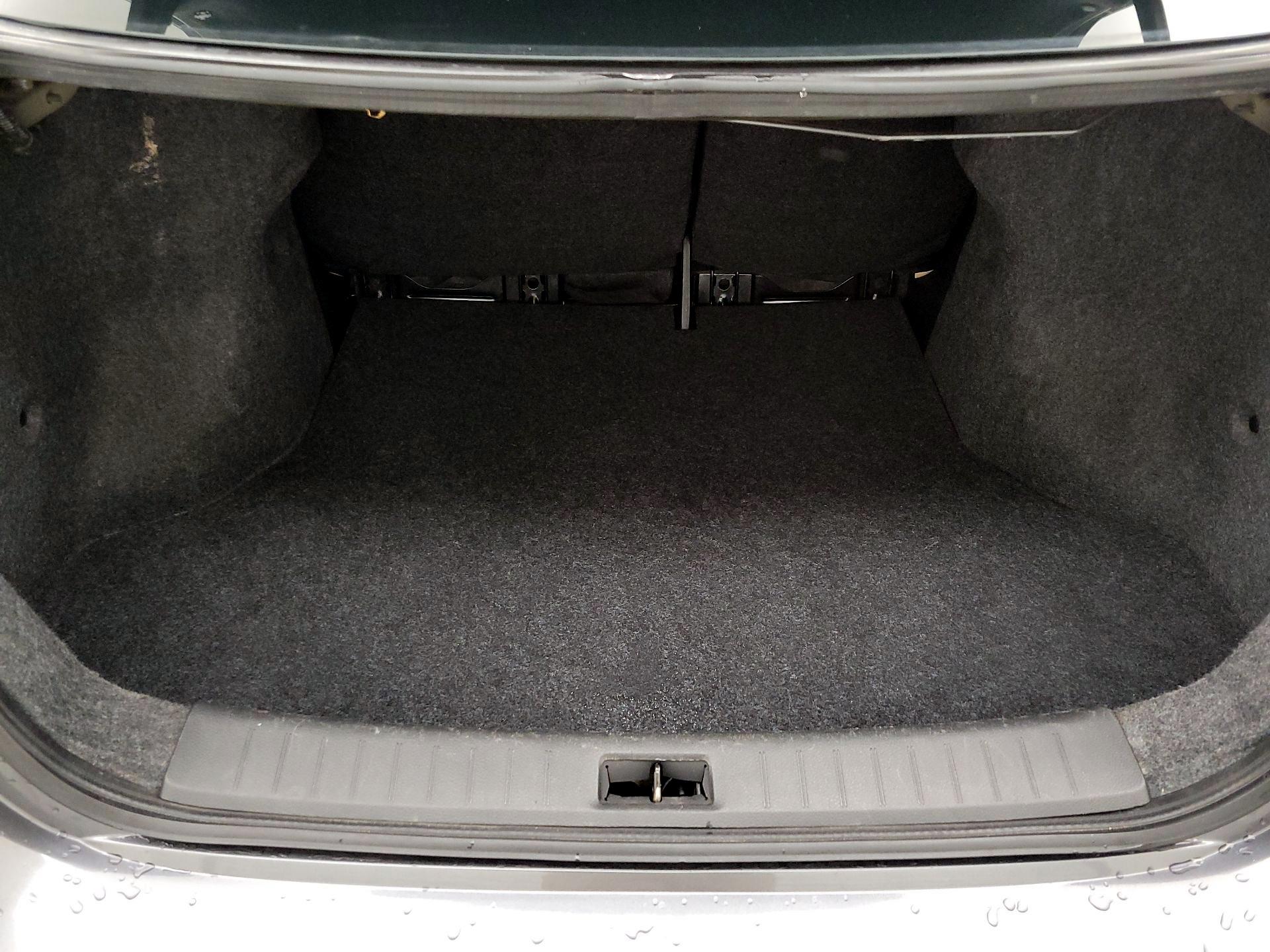 Thumbnail: 2018 Nissan Sentra - 20