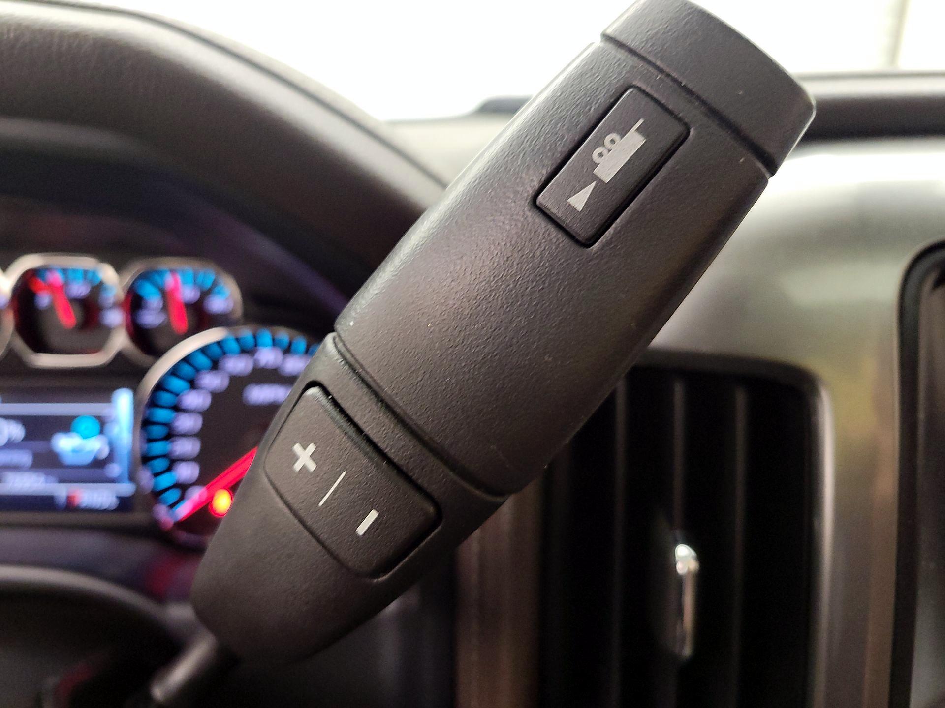 Thumbnail: 2018 Chevrolet Silverado 1500 - 16