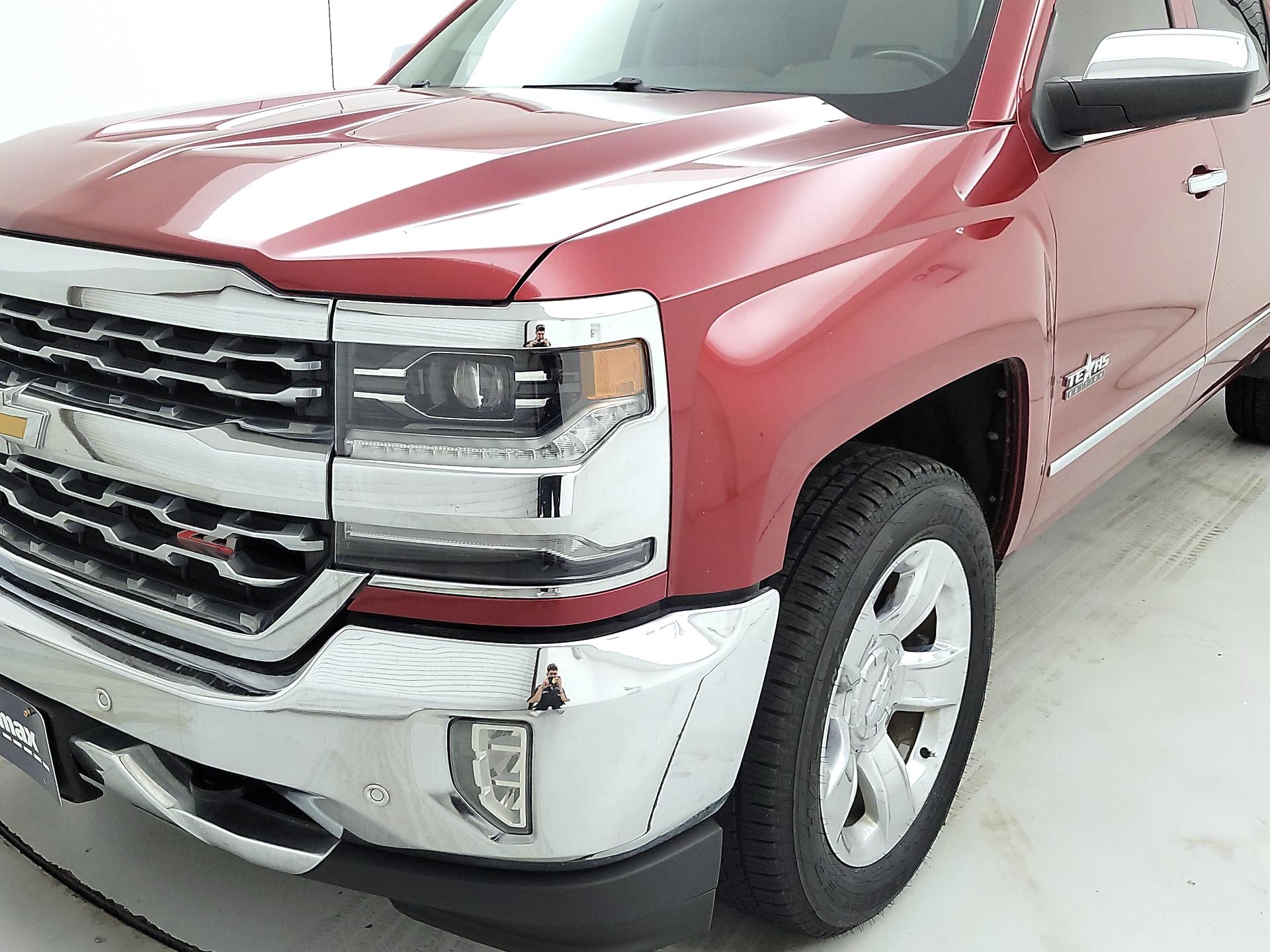 Thumbnail: 2018 Chevrolet Silverado 1500 - 3