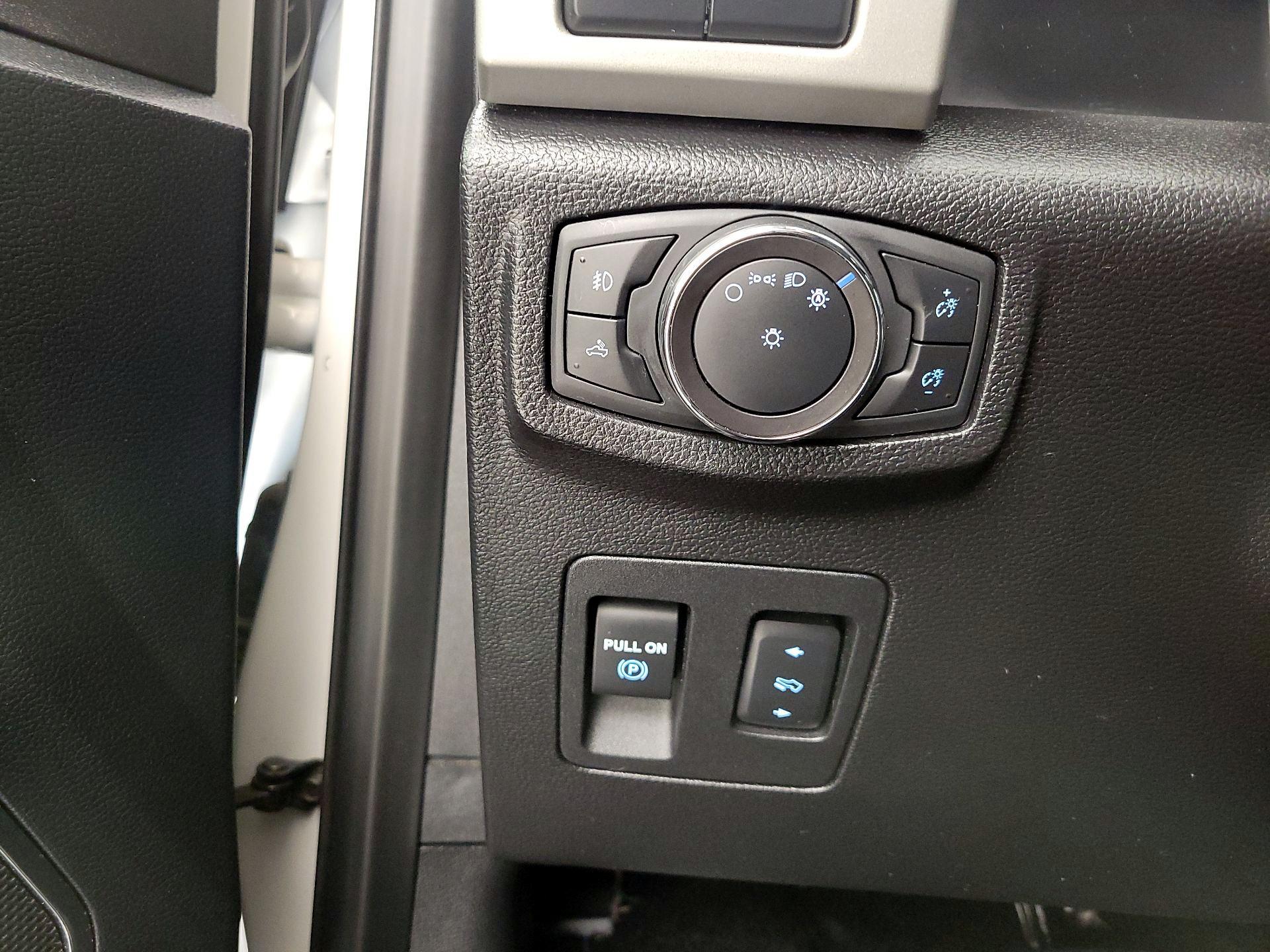 Thumbnail: 2018 Ford F-150 - 11