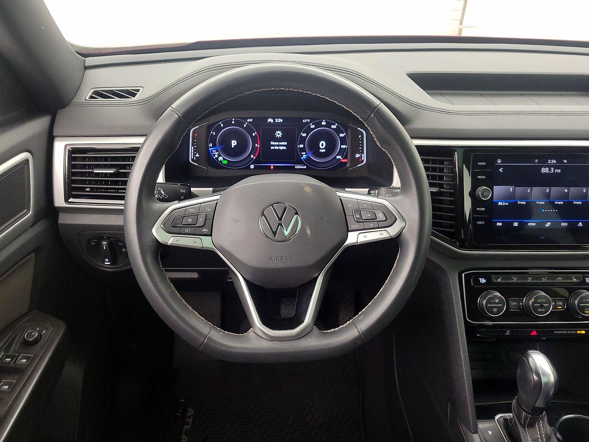 Thumbnail: 2022 Volkswagen Atlas - 10