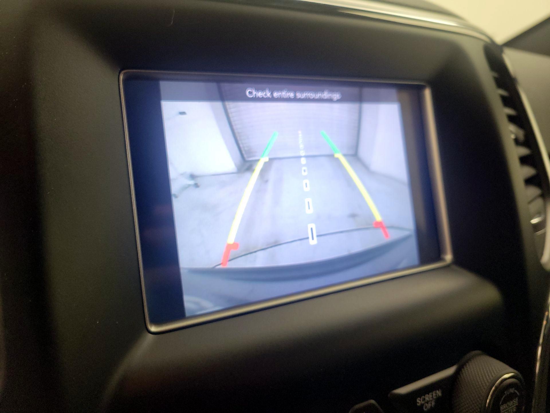 Thumbnail: 2018 Jeep Grand Cherokee - 12