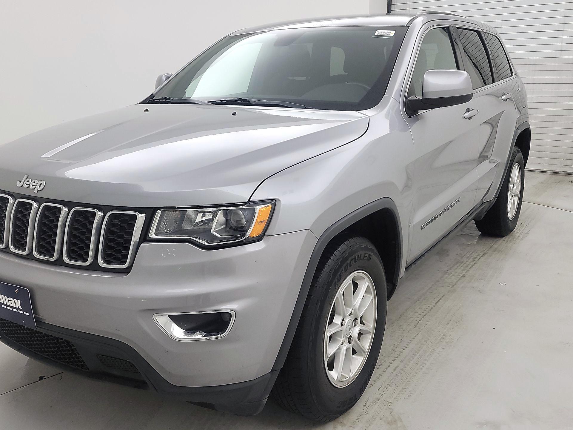 Thumbnail: 2018 Jeep Grand Cherokee - 3