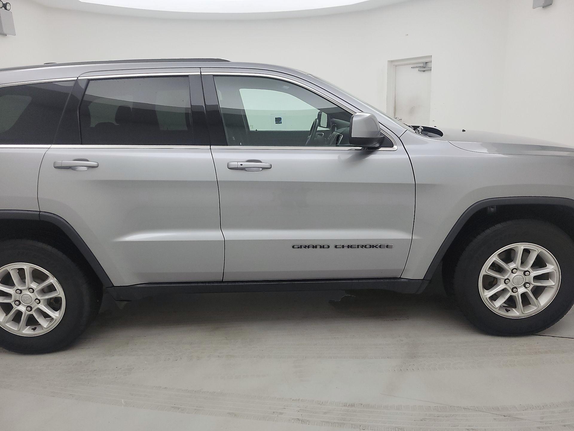 Thumbnail: 2018 Jeep Grand Cherokee - 4