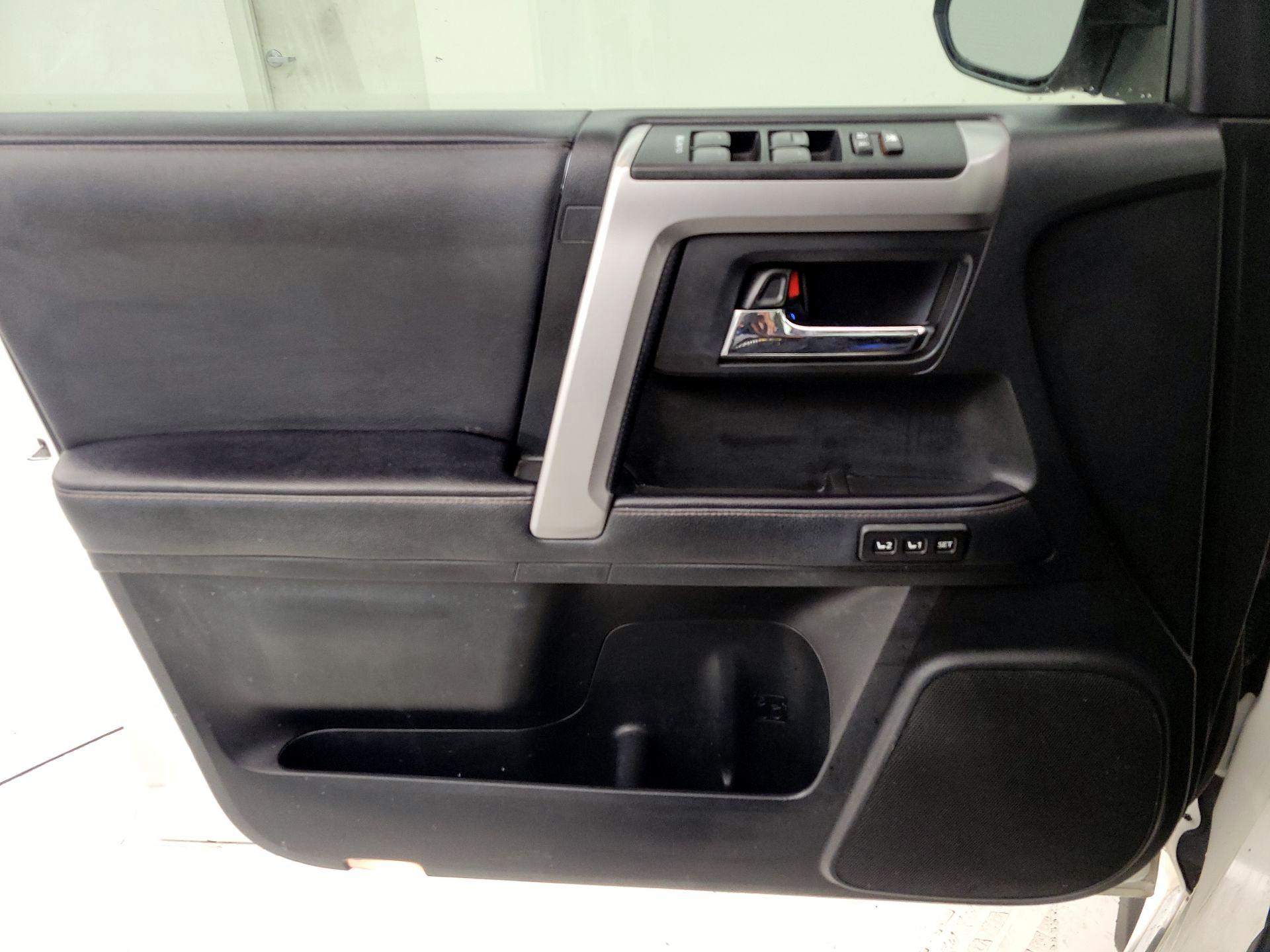 Thumbnail: 2022 Toyota 4Runner - 12