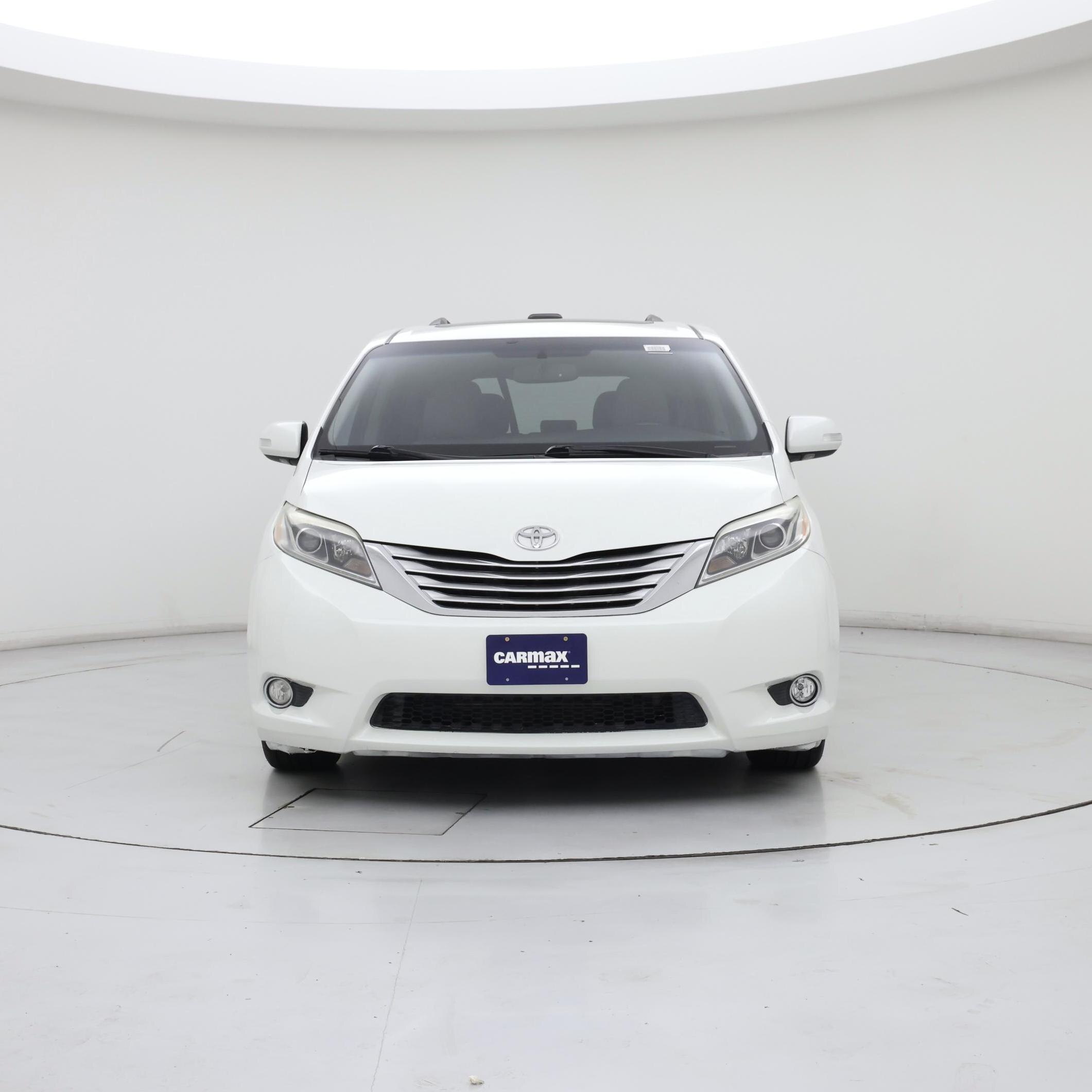 Thumbnail: 2016 Toyota Sienna - 5