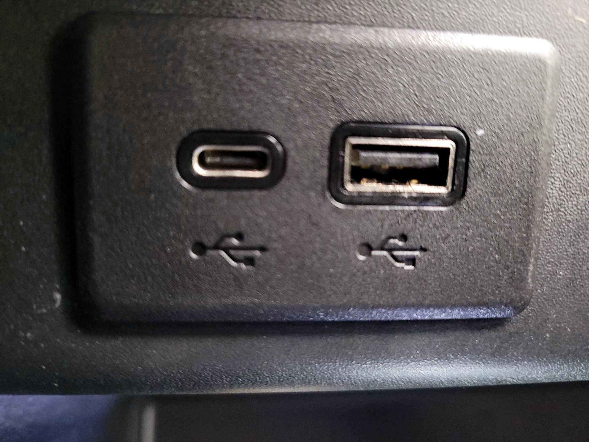 Thumbnail: 2023 GMC Sierra 1500 - 18