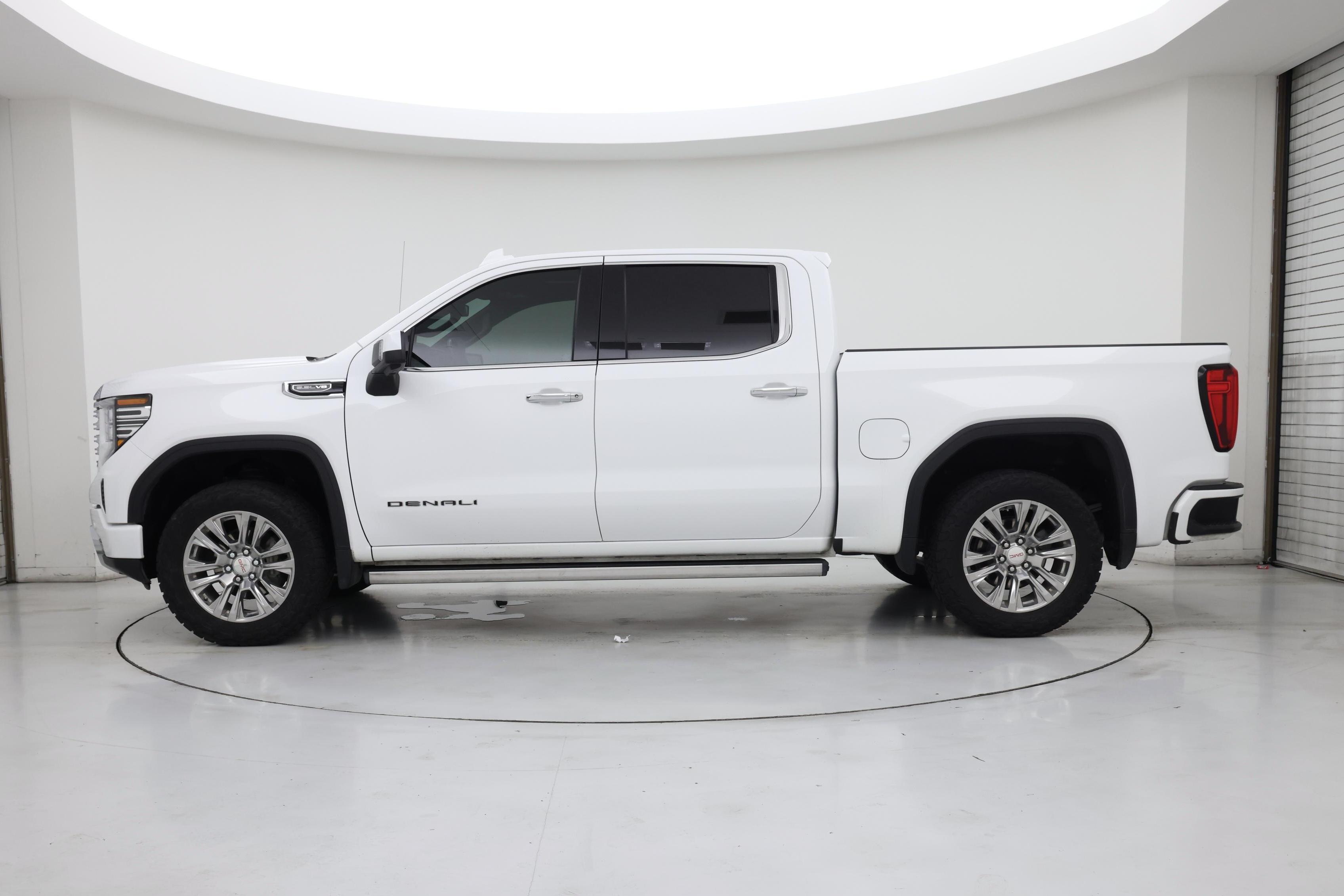 Thumbnail: 2023 GMC Sierra 1500 - 3